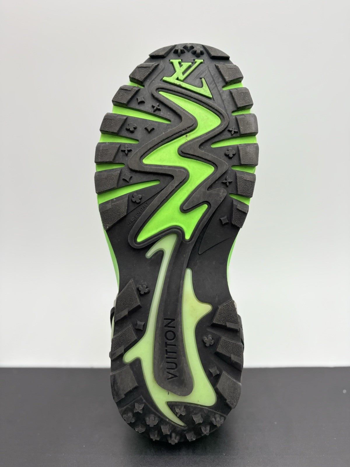 Size 7 LV (8-8.5 US) Louis Vuitton Tactic Runner ' Green ' | GREAT CONDITION!
