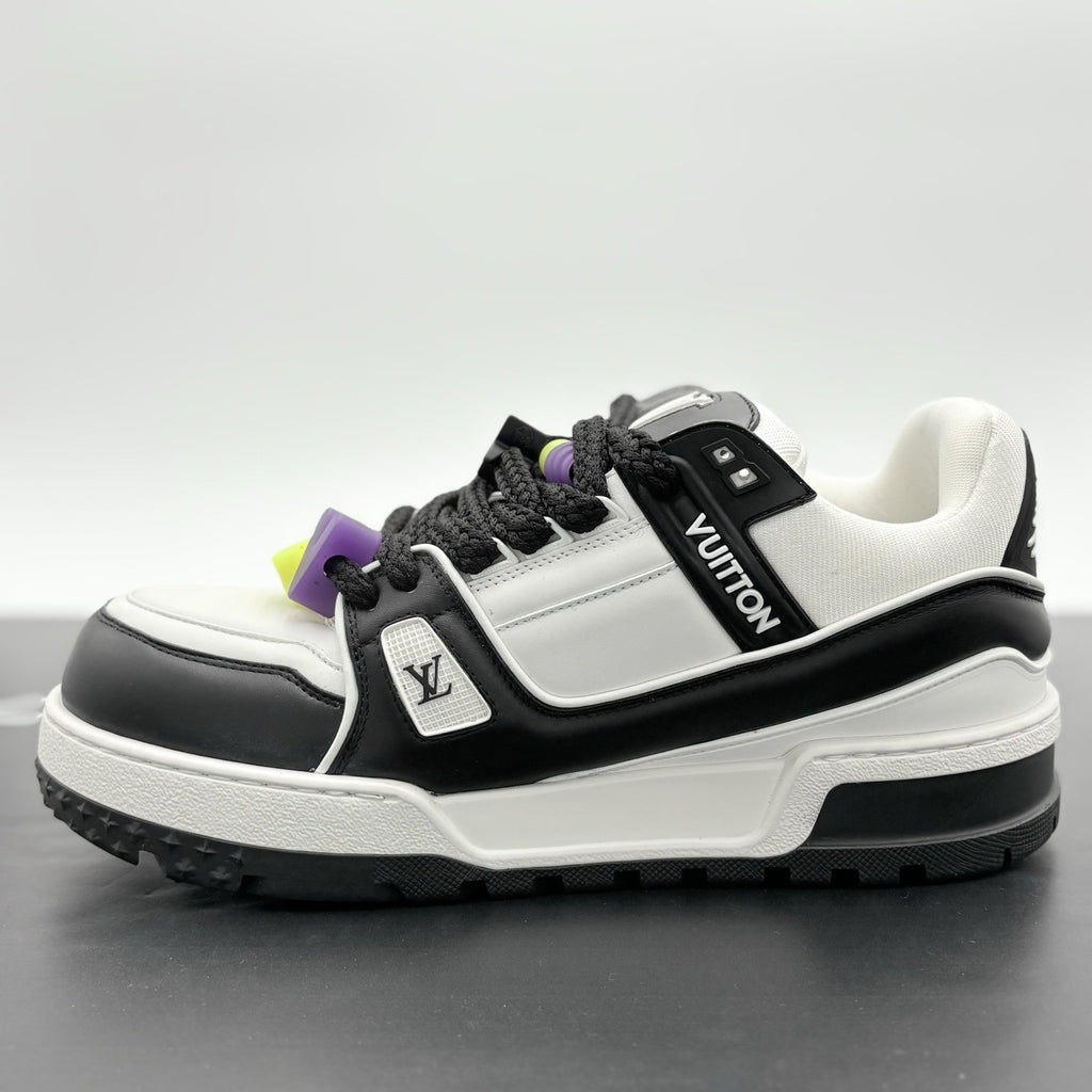 Size 9 LV (10-10.5 US) - Louis Vuitton Maxi ' Black White ' | EXCELLENT!