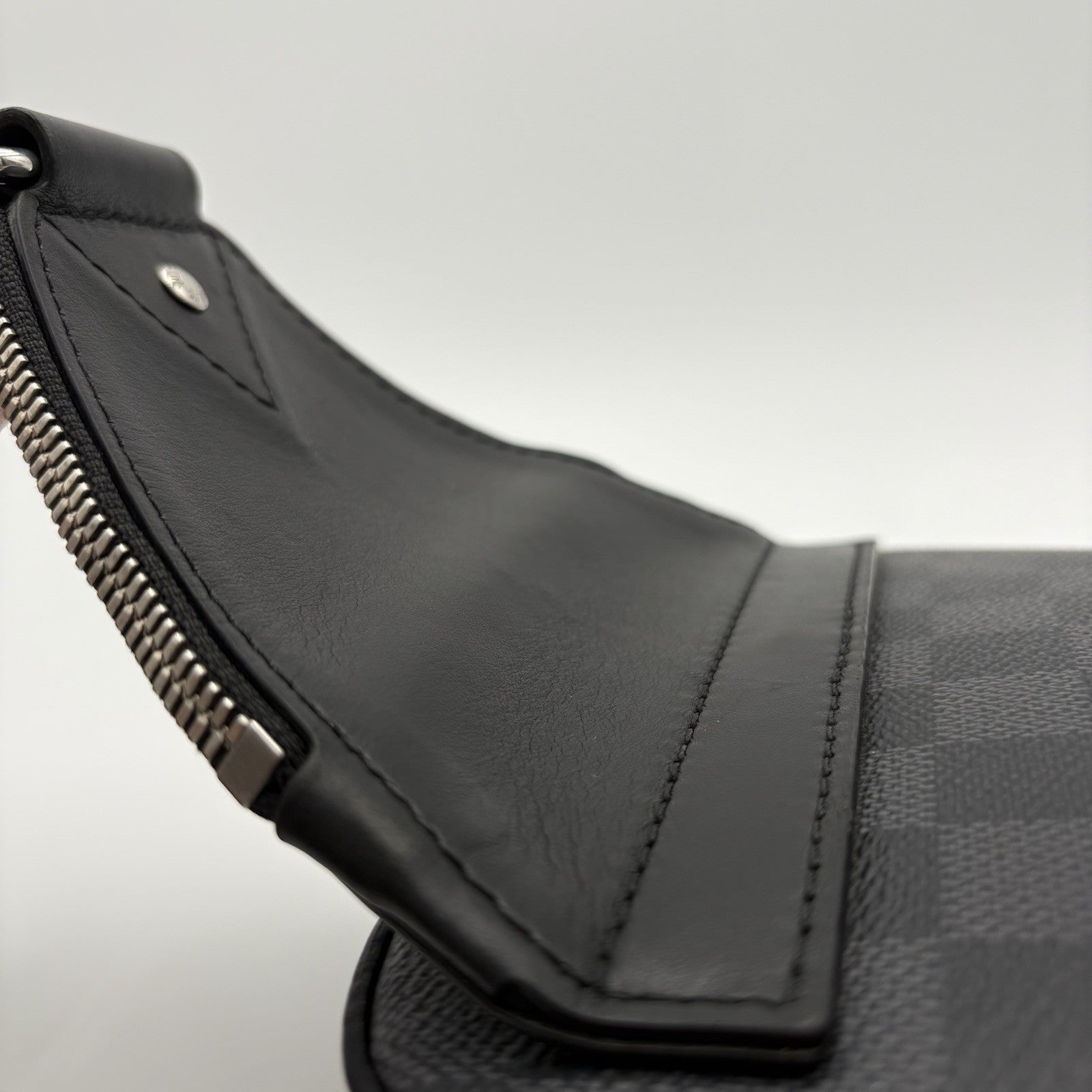 Louis Vuitton Sling Bag Damier Graphite Canvas ' Black ' | SUPER CLEAN!