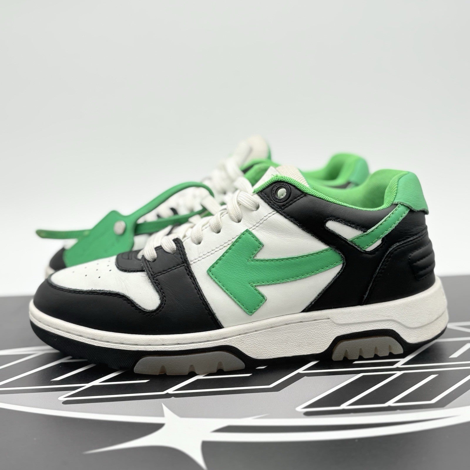 Size 40 (7 US) Off-White Out of Office ' Black Green ' | GREAT CONDITION!