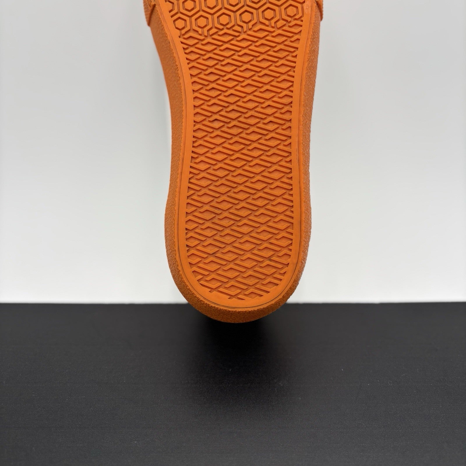 Size 41 EU (8 US) - Burberry Low Sneaker ' Orange, White ' | SUPER CLEAN!