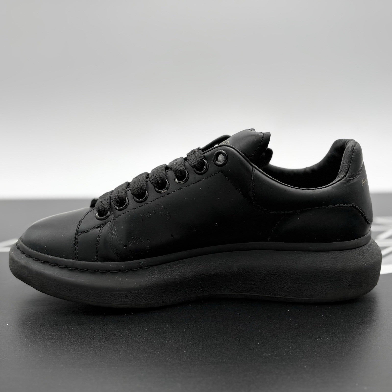 Size 41 (8 US) - Alexander McQueen Oversized ' Black '