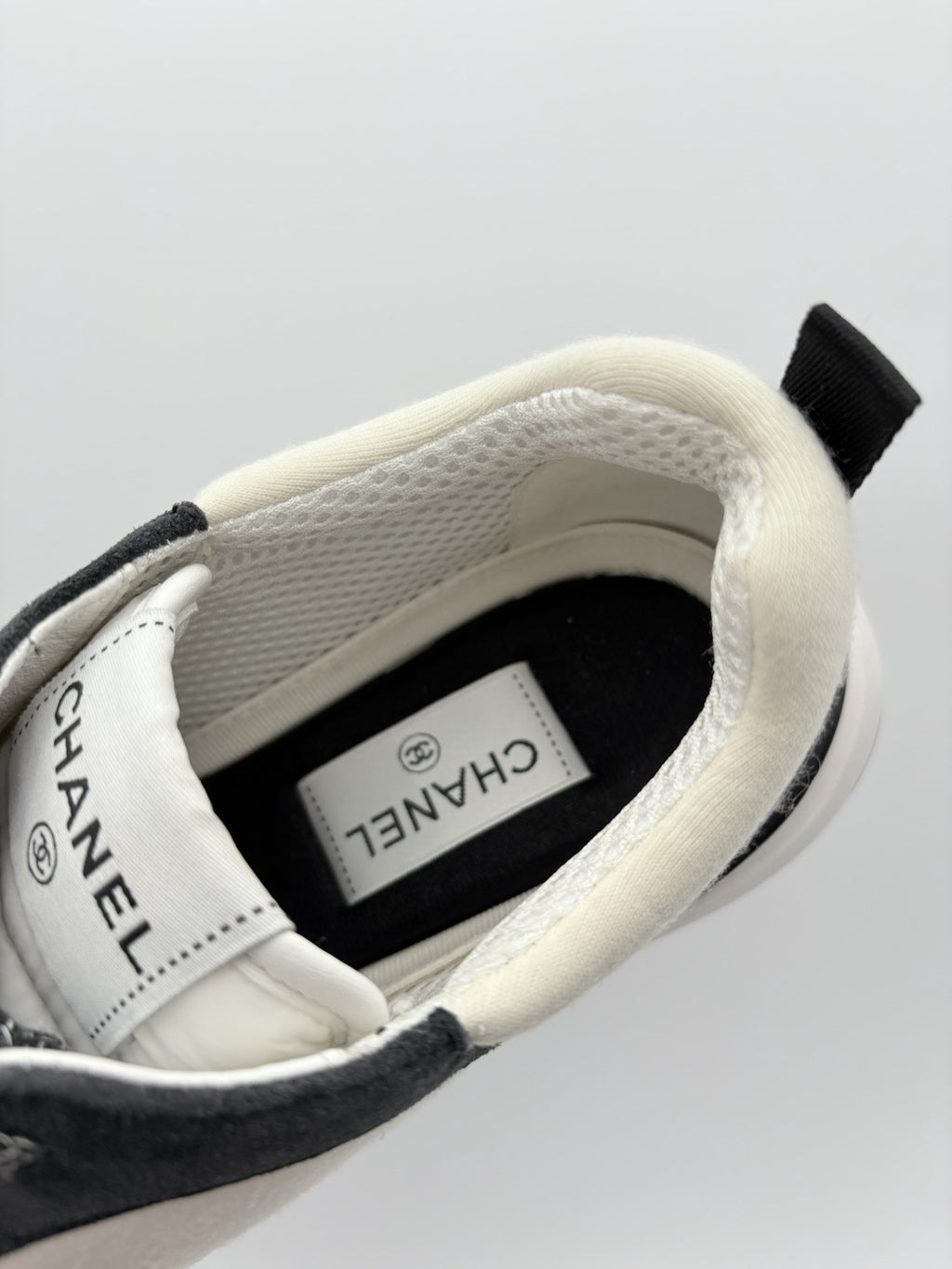 Size 41 (8 US) - Chanel Interlocking CC Logo Suede Sneaker ' Green ' | WORN 1-3x