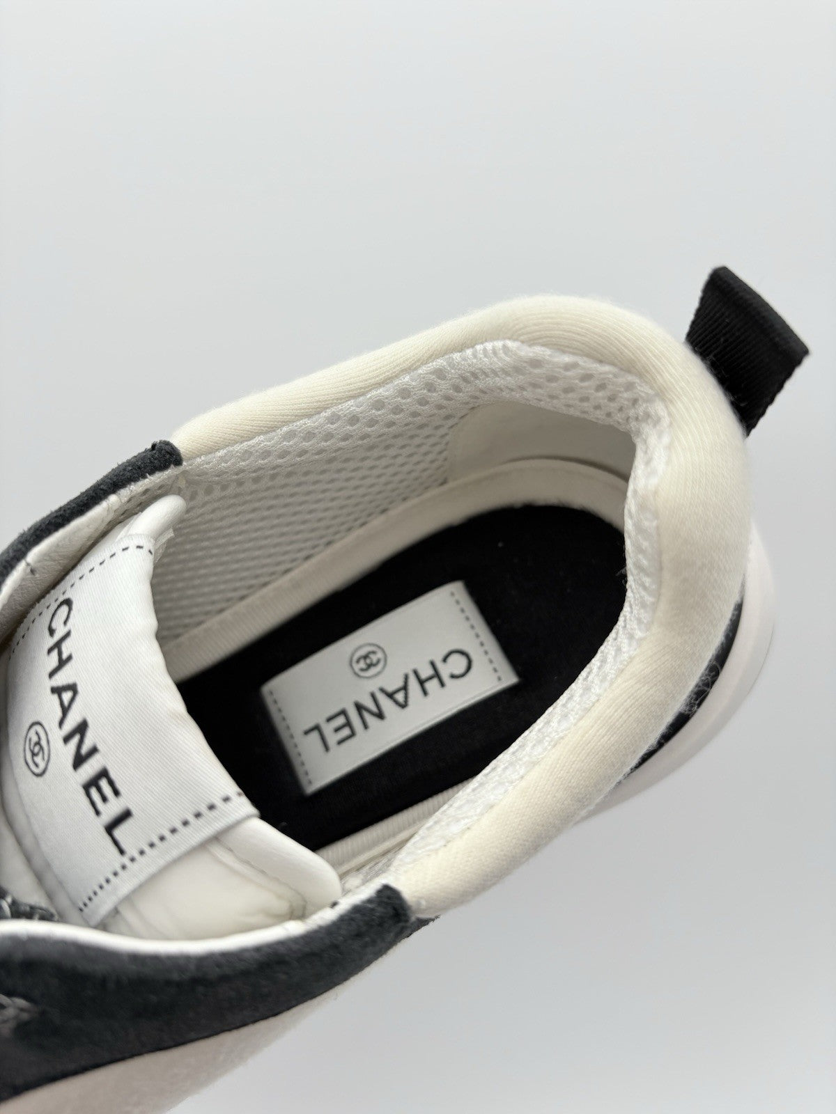 Size 41 (8 US) - Chanel Interlocking CC Logo Suede Sneaker ' Green ' | WORN 1-3x