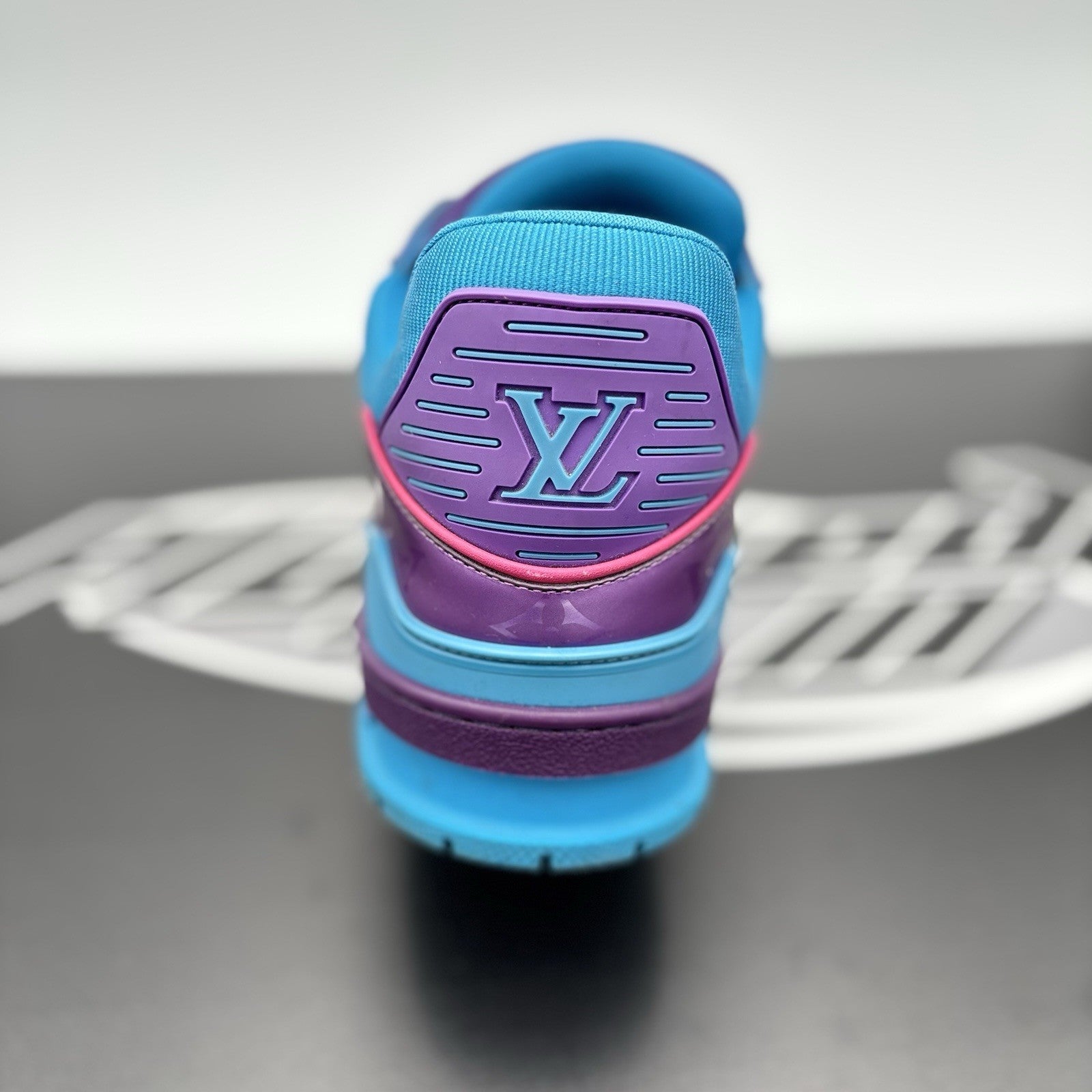 Size 11 LV (12-12.5 US) Louis Vuitton Trainer 'Purple Teal Metallic' GREAT COND!
