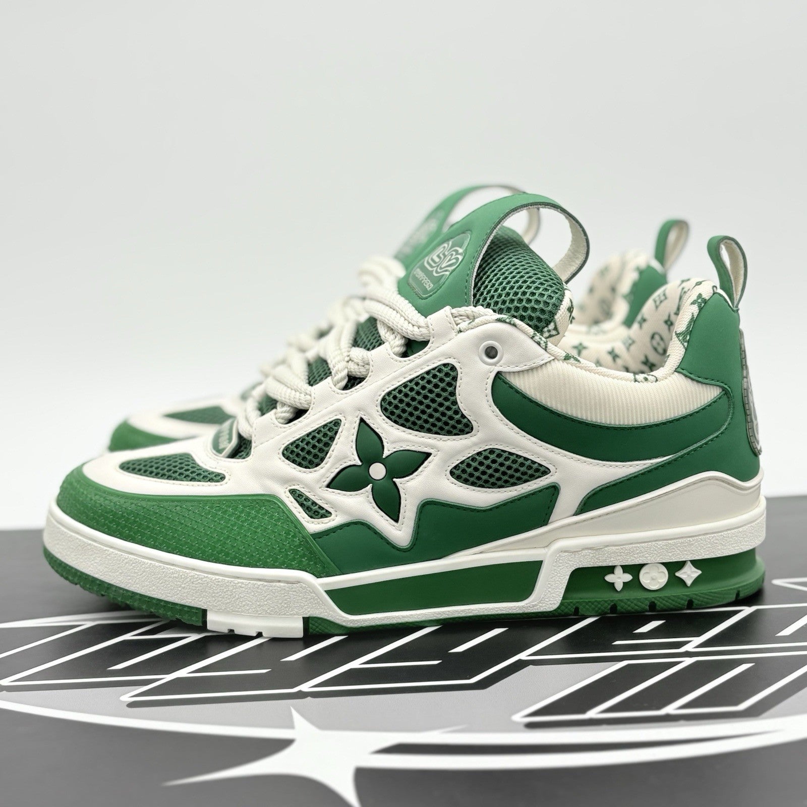 Size 9 LV (10-10.5 US) Louis Vuitton Skate ' Green White ' | SUPER CLEAN!
