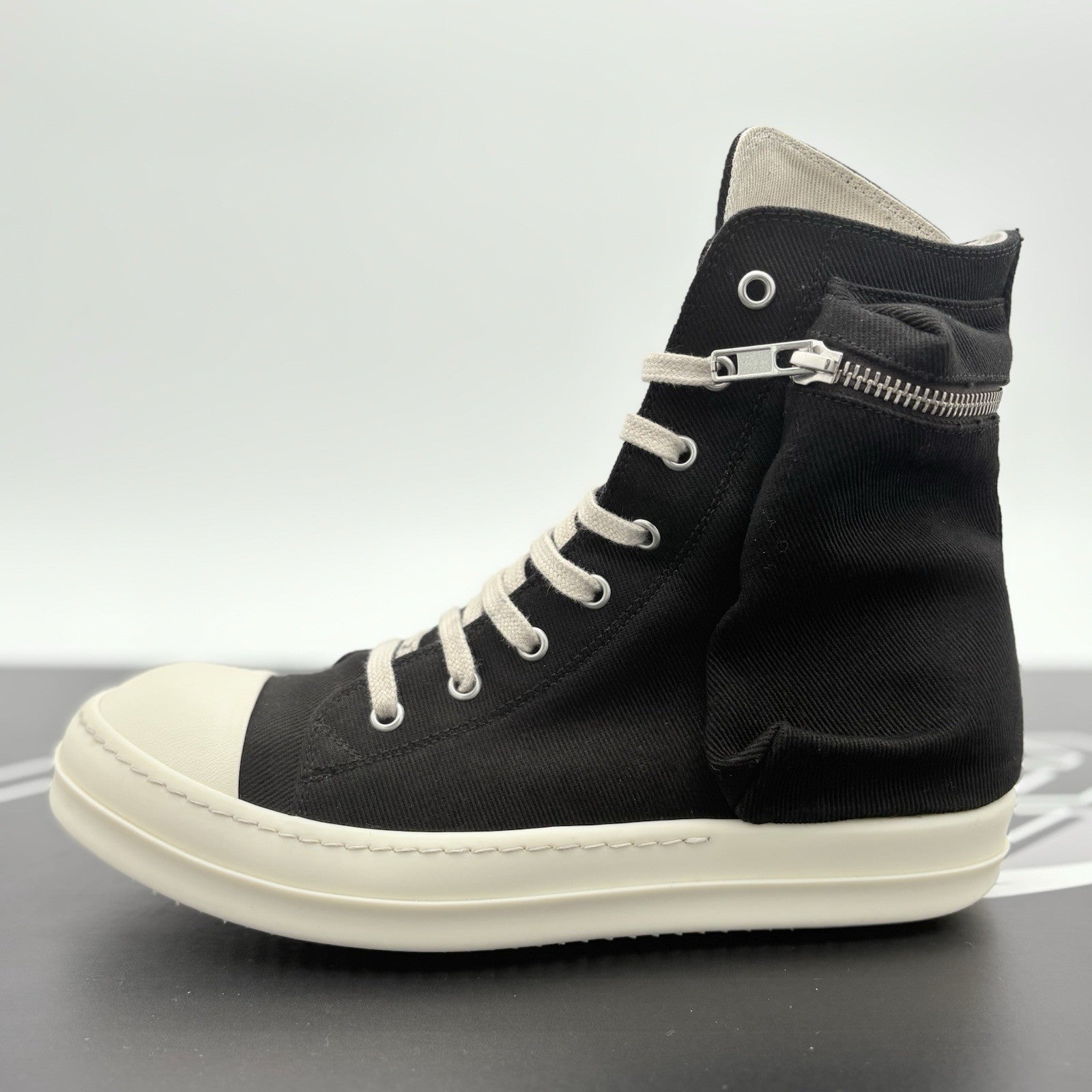 Size 40 (7 US) Rick Owens Ramones Cargo ' Black Milk ' | SUPER CLEAN!