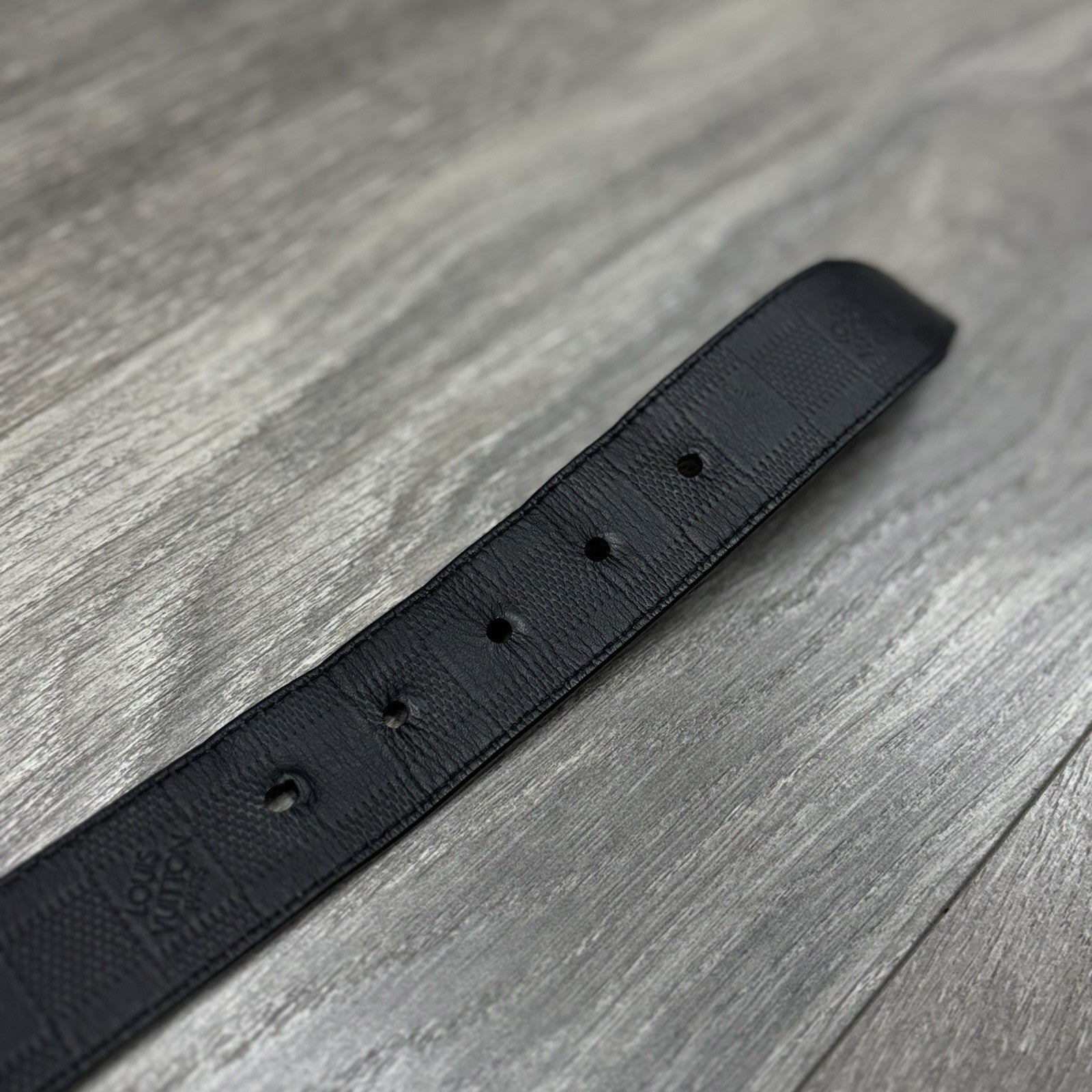 Louis Vuitton Leather Belt Silver Buckle ' Black '