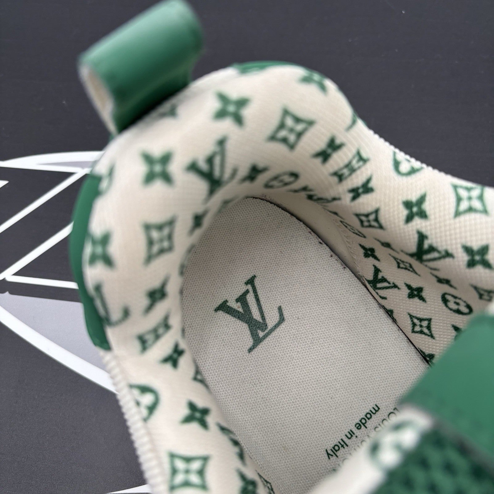 Size 9 LV (10-10.5 US) Louis Vuitton Skate ' Green, White ' | GREAT CONDITION!