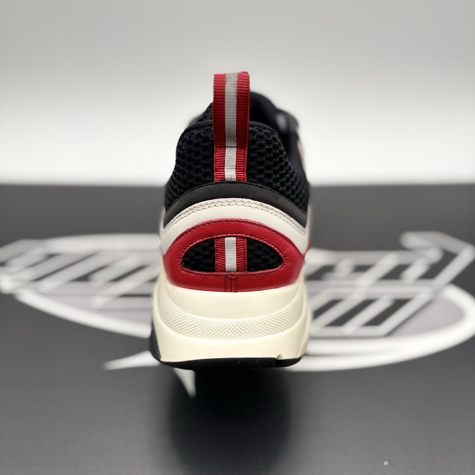 Size 42 (9 US) - Dior B22 Sneaker ' White, Red ' | GOOD CONDITION!
