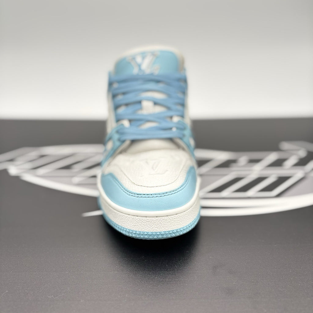 Size 4 LV (5-5.5 US) - Louis Vuitton Trainer ' Sky Blue, White ' | GREAT COND!