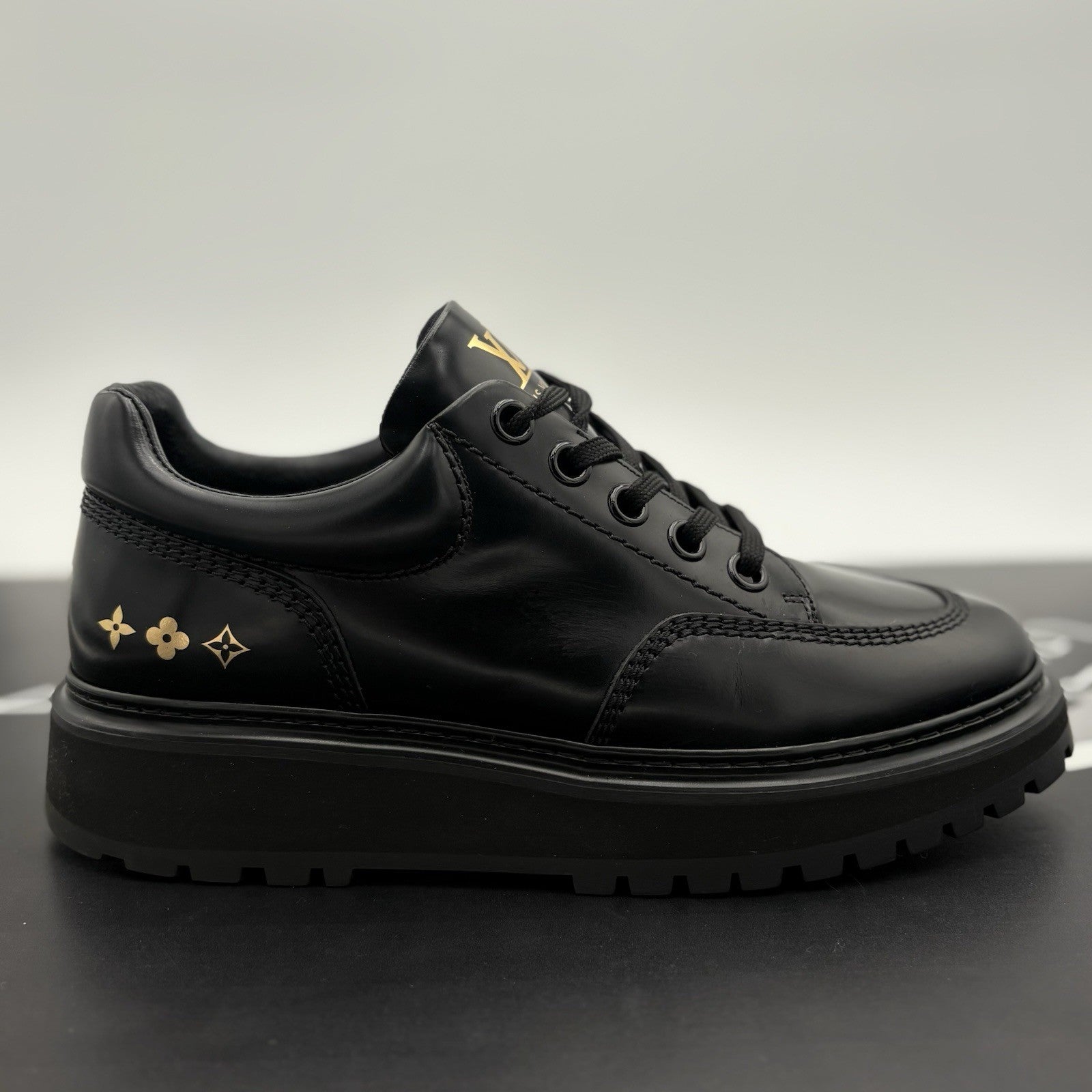 Size 7 LV (8-8.5 US) Louis Vuitton Leather Derby Sneaker ' Black ' | SUPER CLEAN