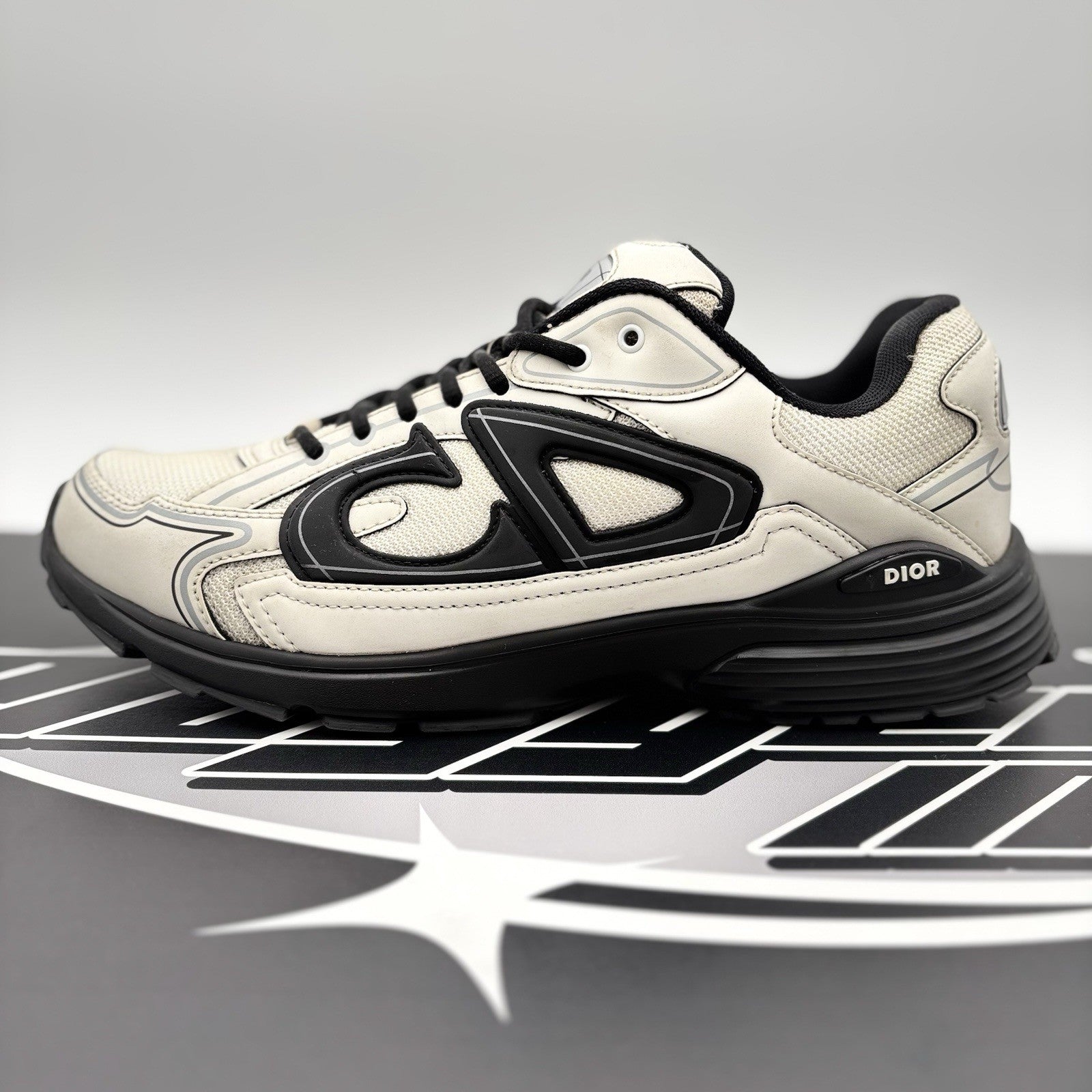 Size 44 (11 US) - Dior B30 ' White, Black ' | GOOD CONDITION!