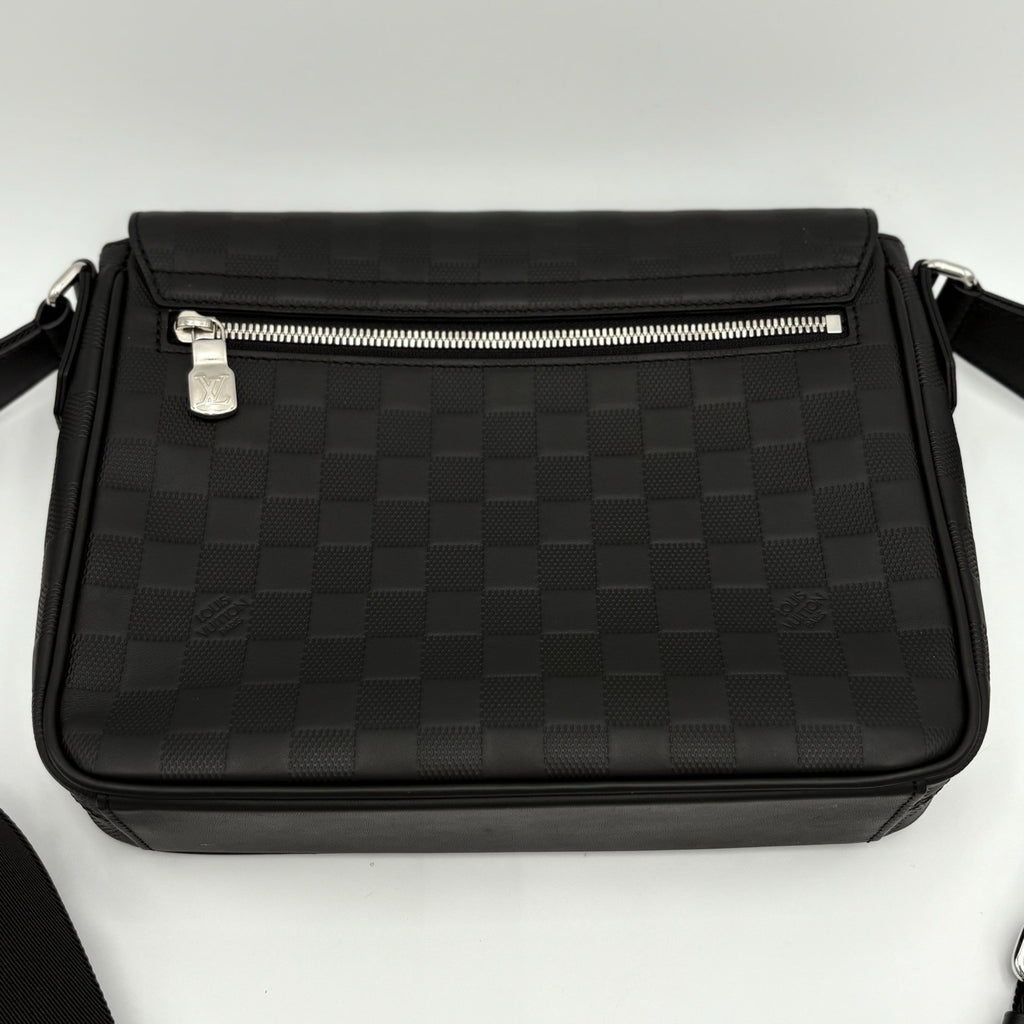 Louis Vuitton District PM Infini Messenger Bag ' Black ' | PRISTINE CONDITION!