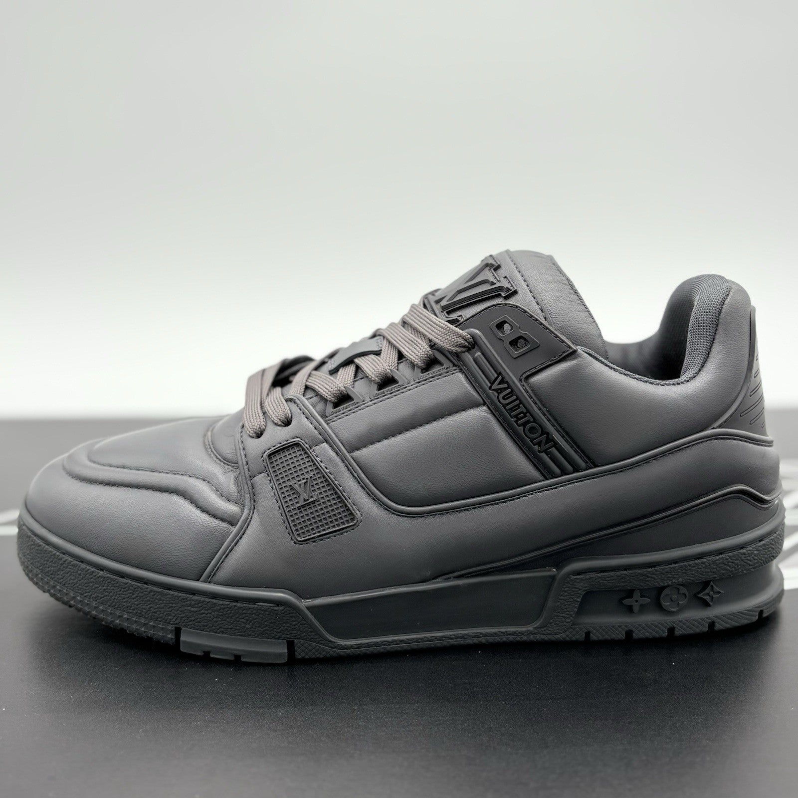 Size 7 LV (8-8.5 US) Louis Vuitton Trainer ' Dark Grey ' | SUPER CLEAN!