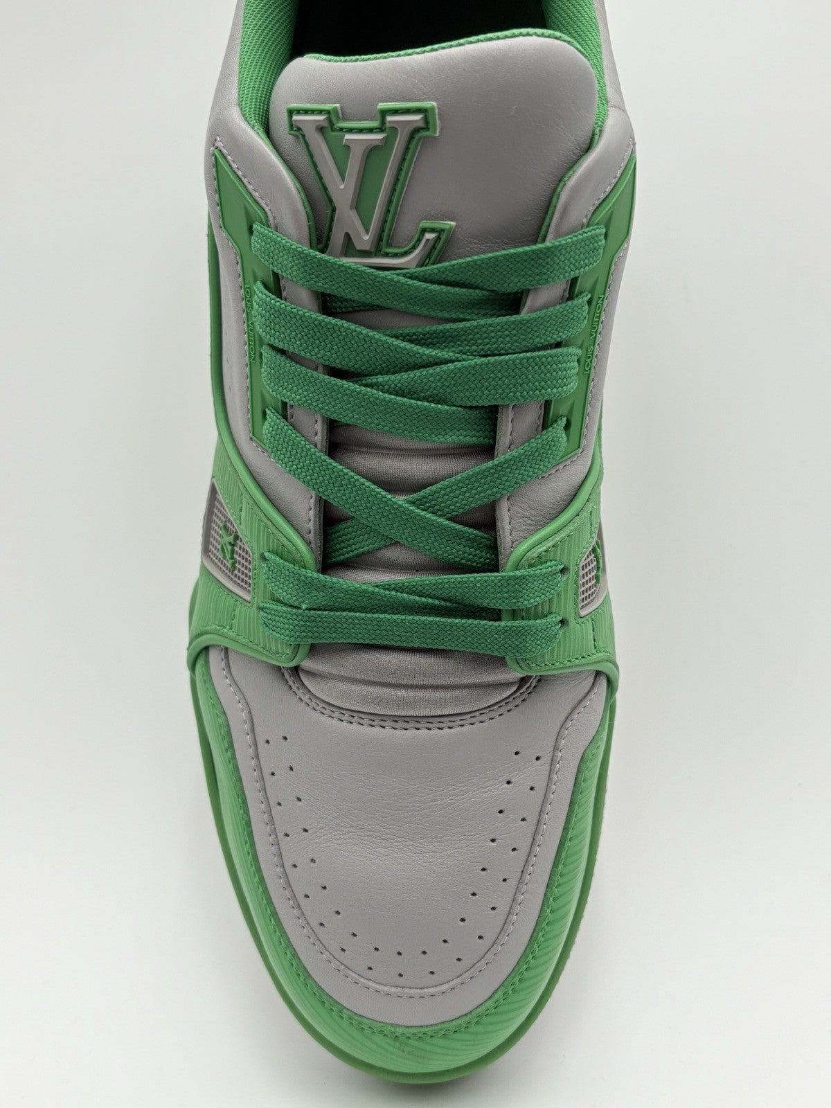 Size 8.5 LV (9.5-10 US) Louis Vuitton LV Trainer ' Green Grey ' | SUPER CLEAN!