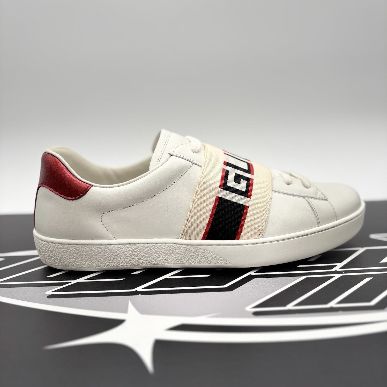 Size 7.5 G (8 US) - Gucci Ace Gucci Stripe ‘ White, Red ‘ | GREAT!