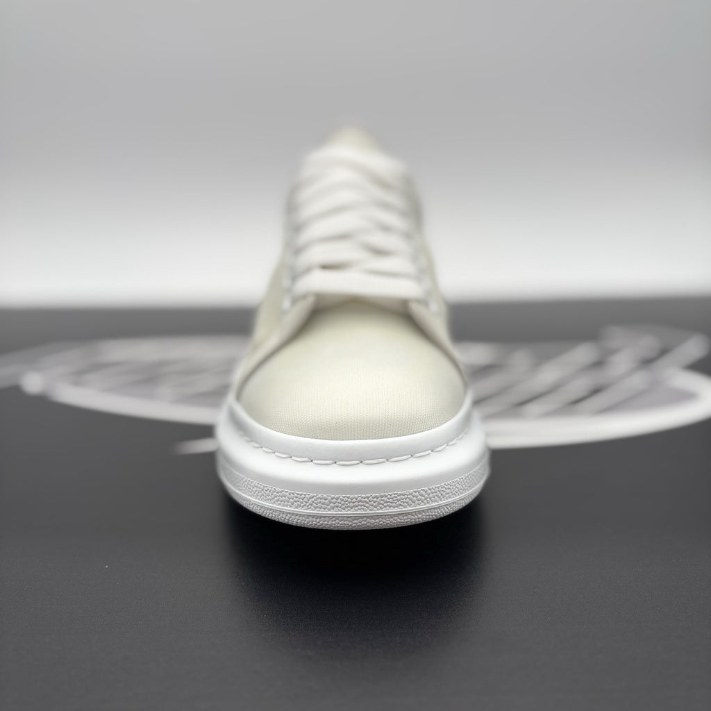 Size 40 (7 US) - Alexander McQueen ‘ White Transparent ‘ | EXCELLENT CONDITION!