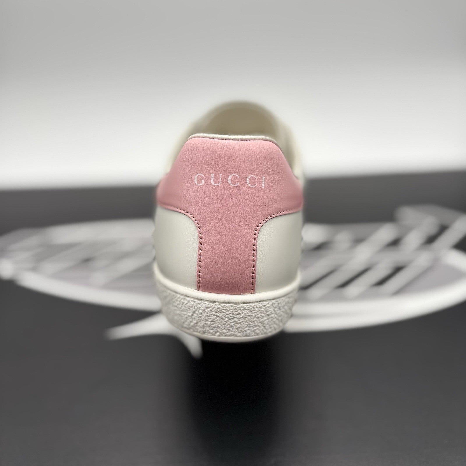 Size 40.5 (8 US) - Gucci Ace ' Interlocking G, White, Pink ' | GREAT CONDITION