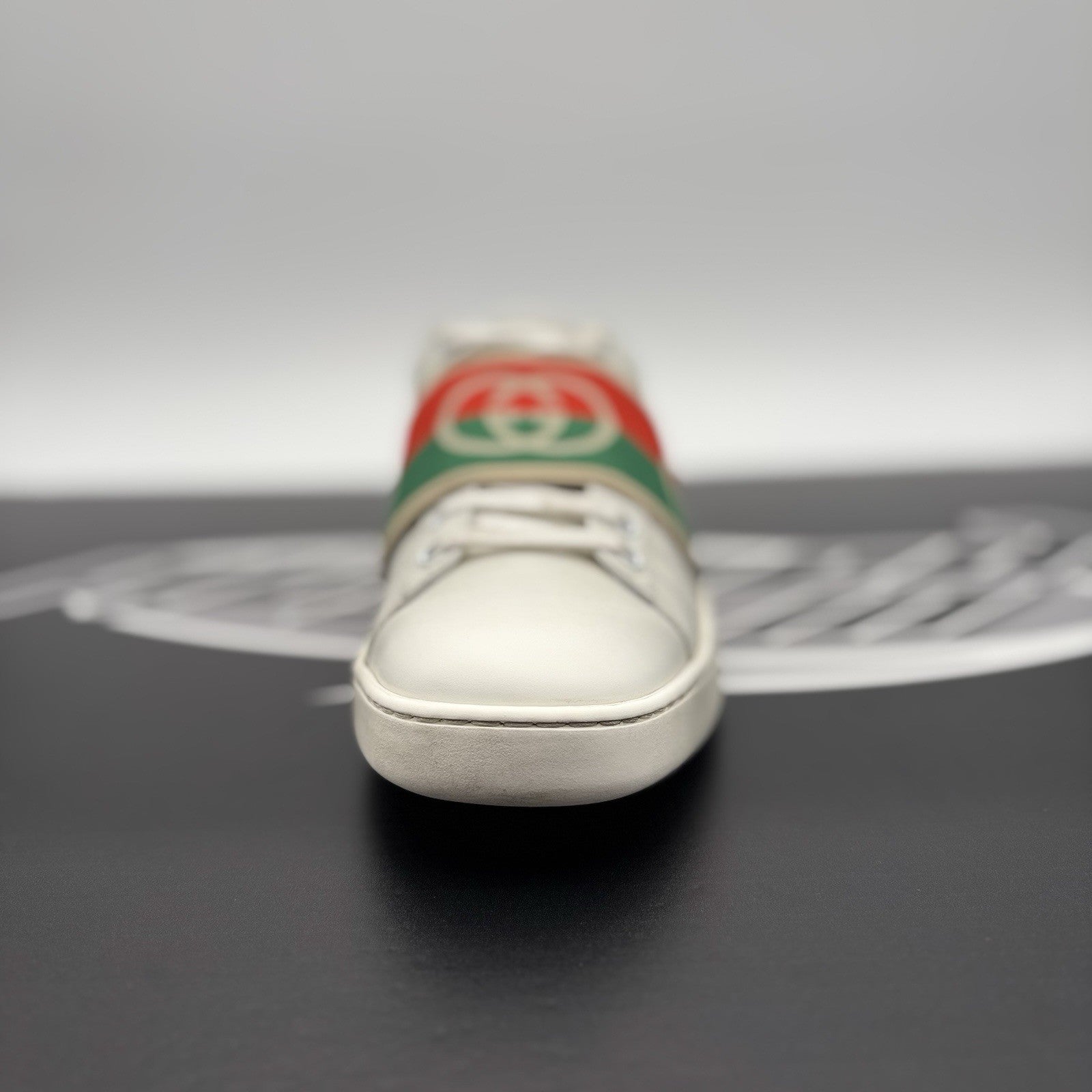 Size 38.5 (7 W US) - Gucci Ace Web 'Interlocking G - White Red Green ‘ | GOOD!