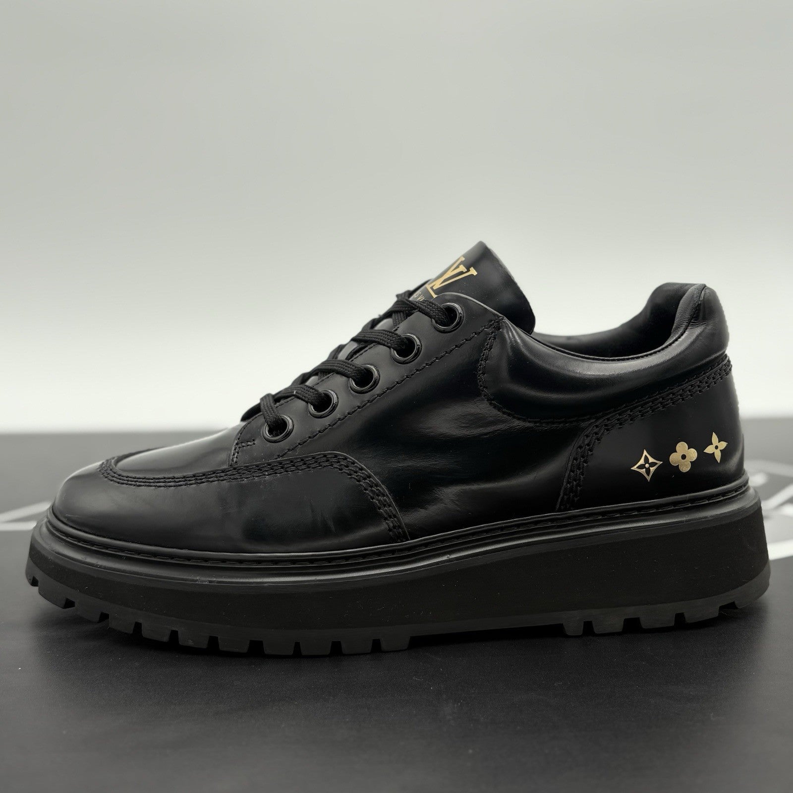 Size 7 LV (8-8.5 US) Louis Vuitton Leather Derby Sneaker ' Black ' | SUPER CLEAN