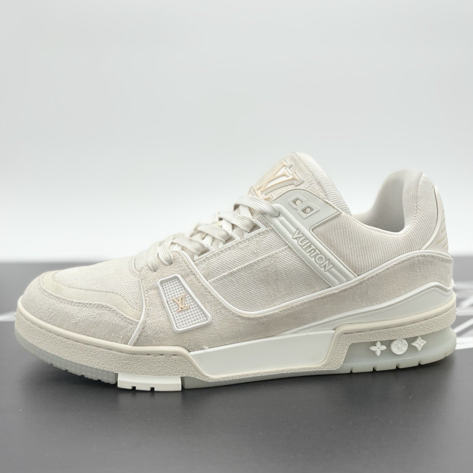 Size 8.5 LV (9.5-10 US) Louis Vuitton Trainer  Denim ' Beige ' | GREAT CONDITION