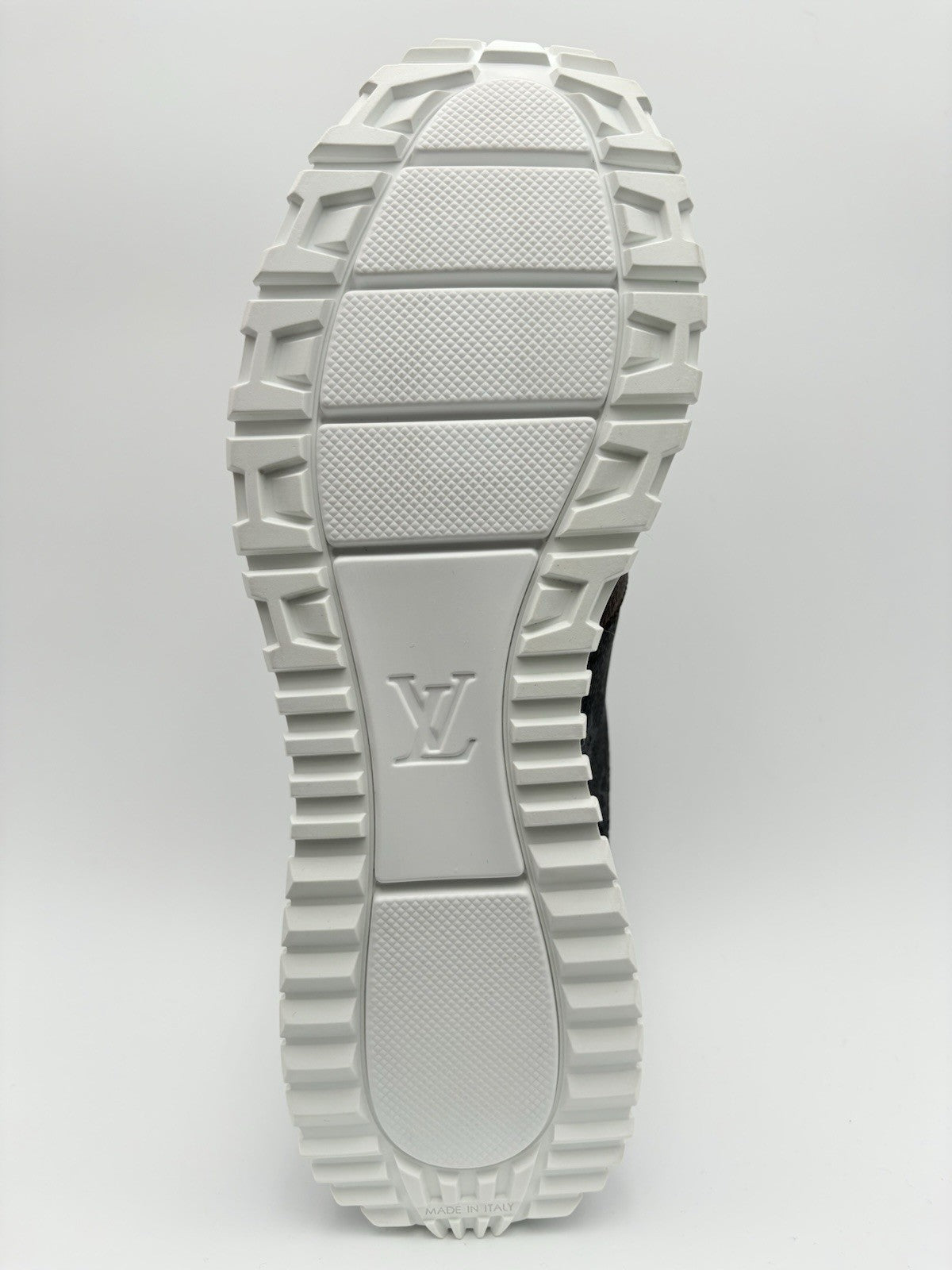 Size 7 LV (8-8.5 US) Louis Vuitton Run Away Sneaker ' Tri-Color ' | ONLY WORN 1x