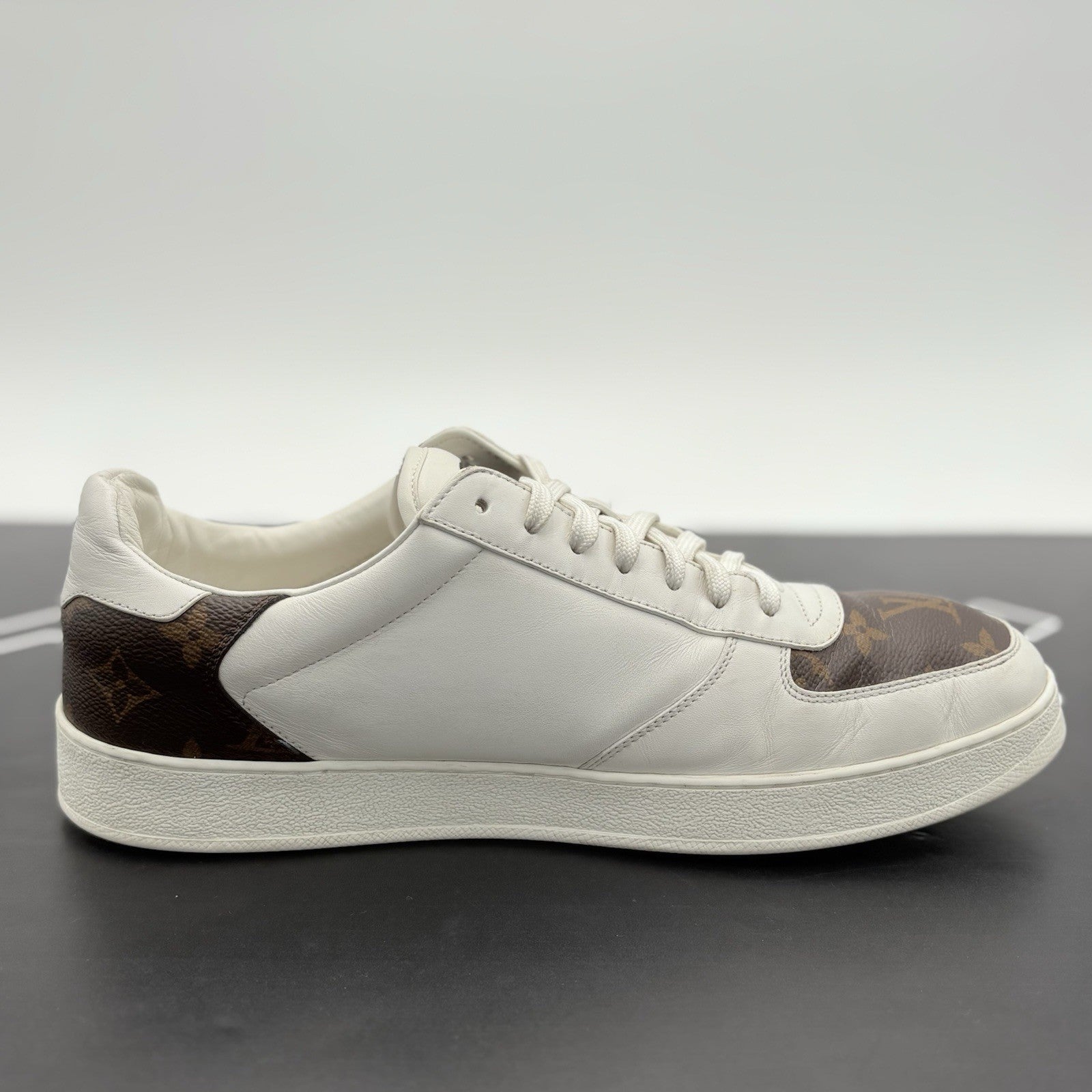 Size 9 LV (10-10.5 US) - Louis Vuitton Rivoli Leather  ' White Brown ' | GOOD!