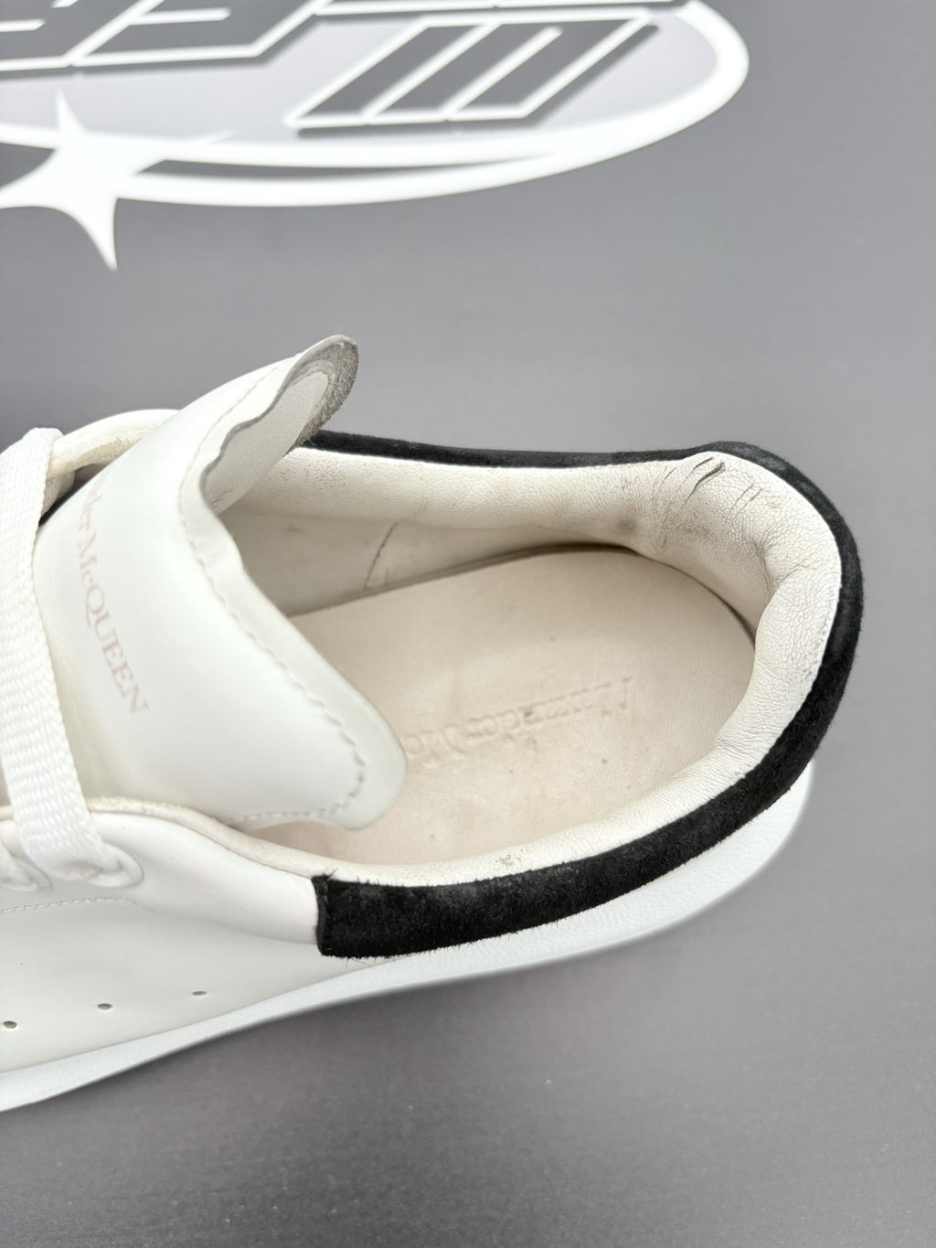 Size 41 (8 US) - Alexander McQueen ' White Black ' | GREAT CONDITION!