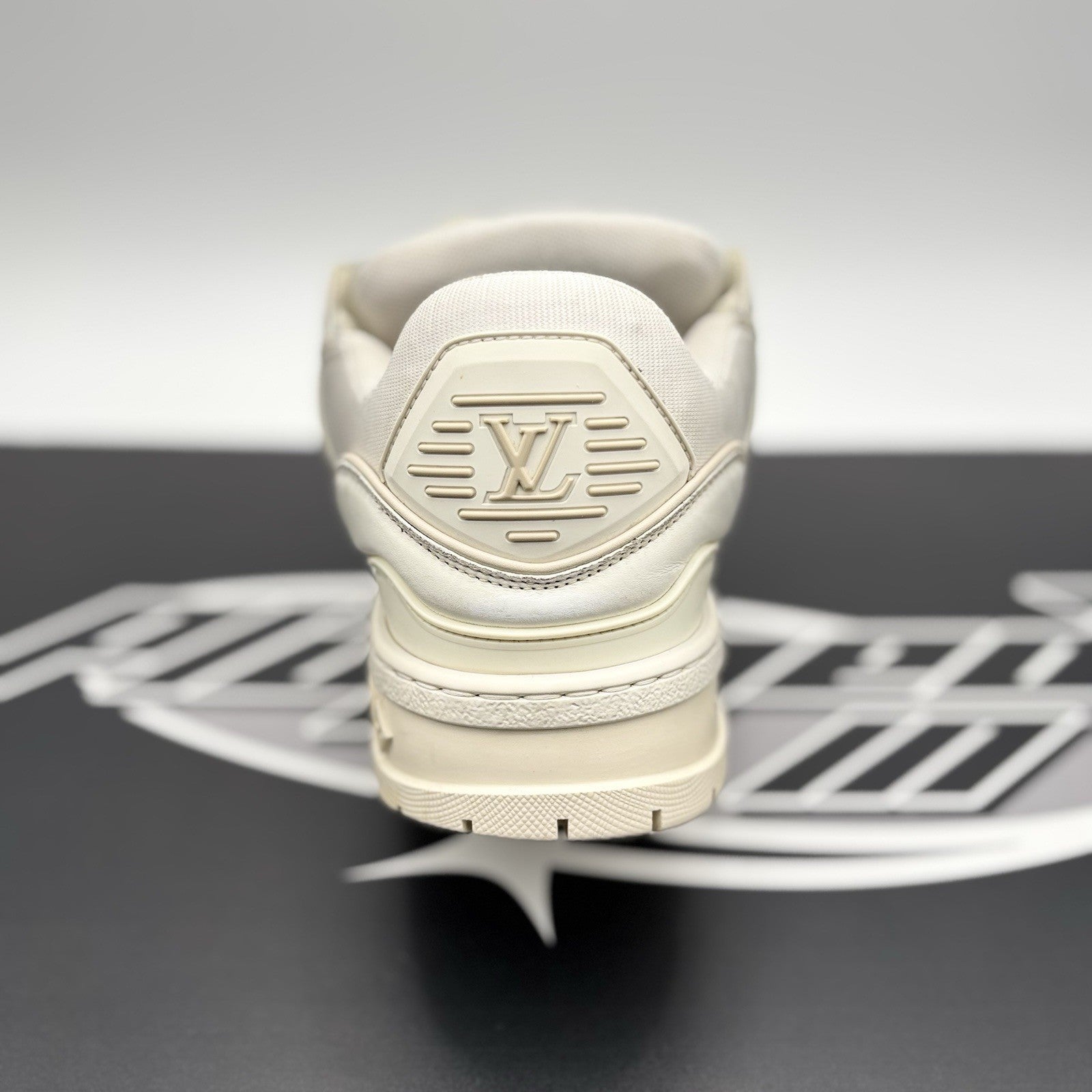 Size 9 LV (10-10.5 US) - Louis Vuitton Maxi Trainer ' White '