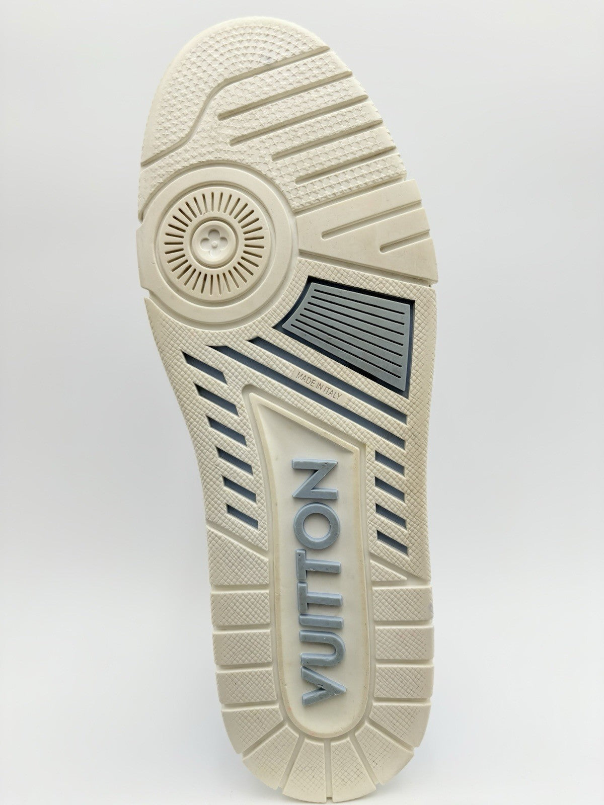 Size 11 LV (12-12.5 US) Louis Vuitton Trainer ' Light Blue White ' | GREAT COND!
