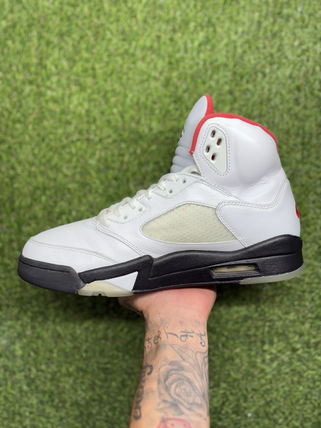 Size 9.5 - Air Jordan 5 Retro Mid ' Fire Red ' | GREAT CONDITION!
