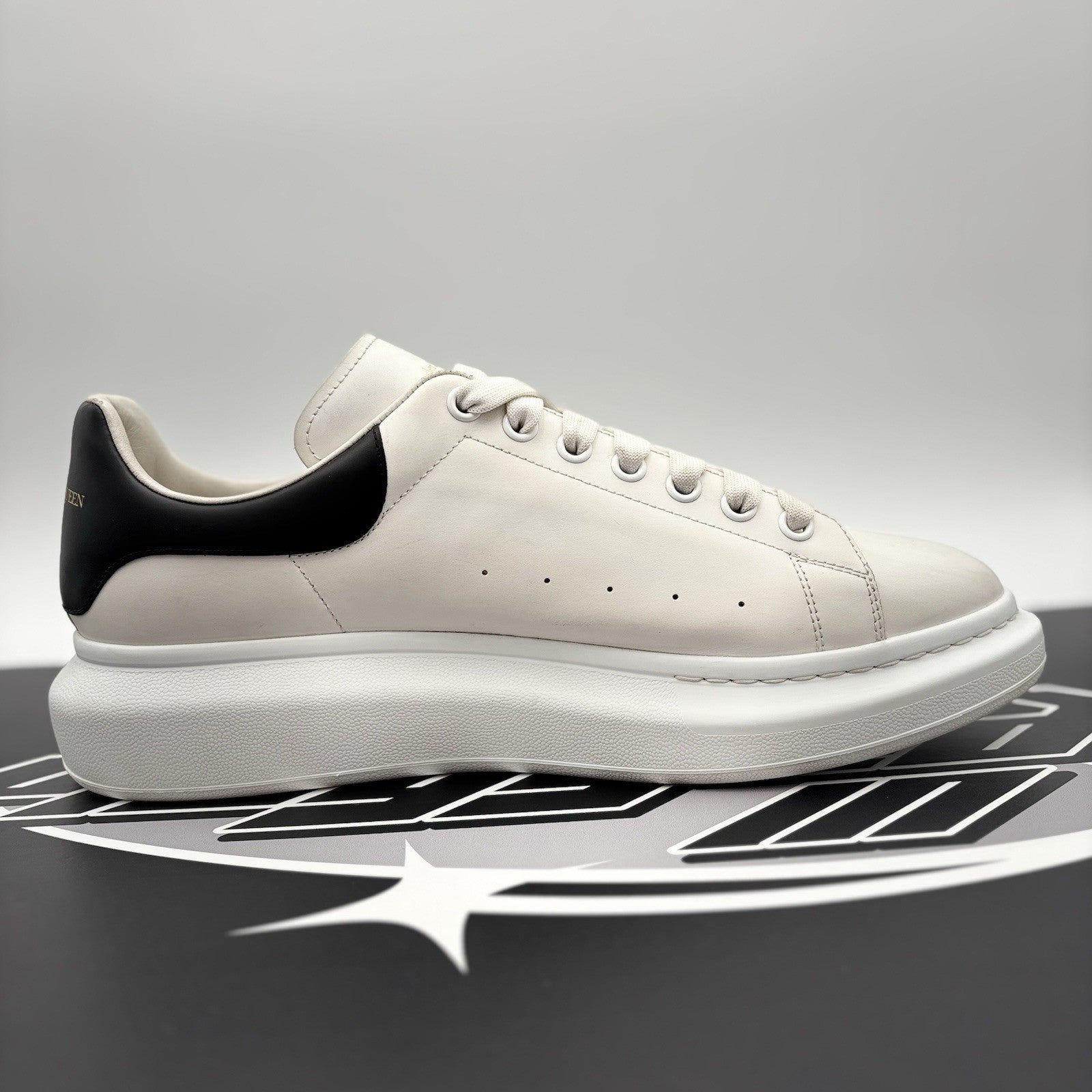 Size 47 (14 US) - Alexander McQueen ' White Black ' | GREAT CONDITION!