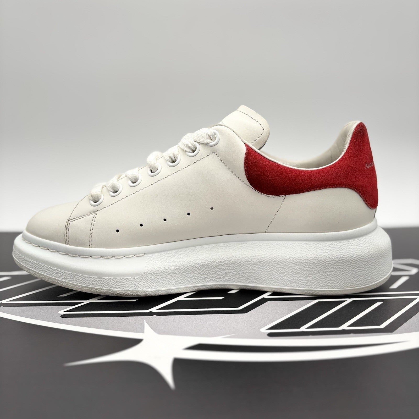 Size 41.5 (8.5 US) Alexander McQueen Oversized ‘ White, Red ' | GOOD COND!