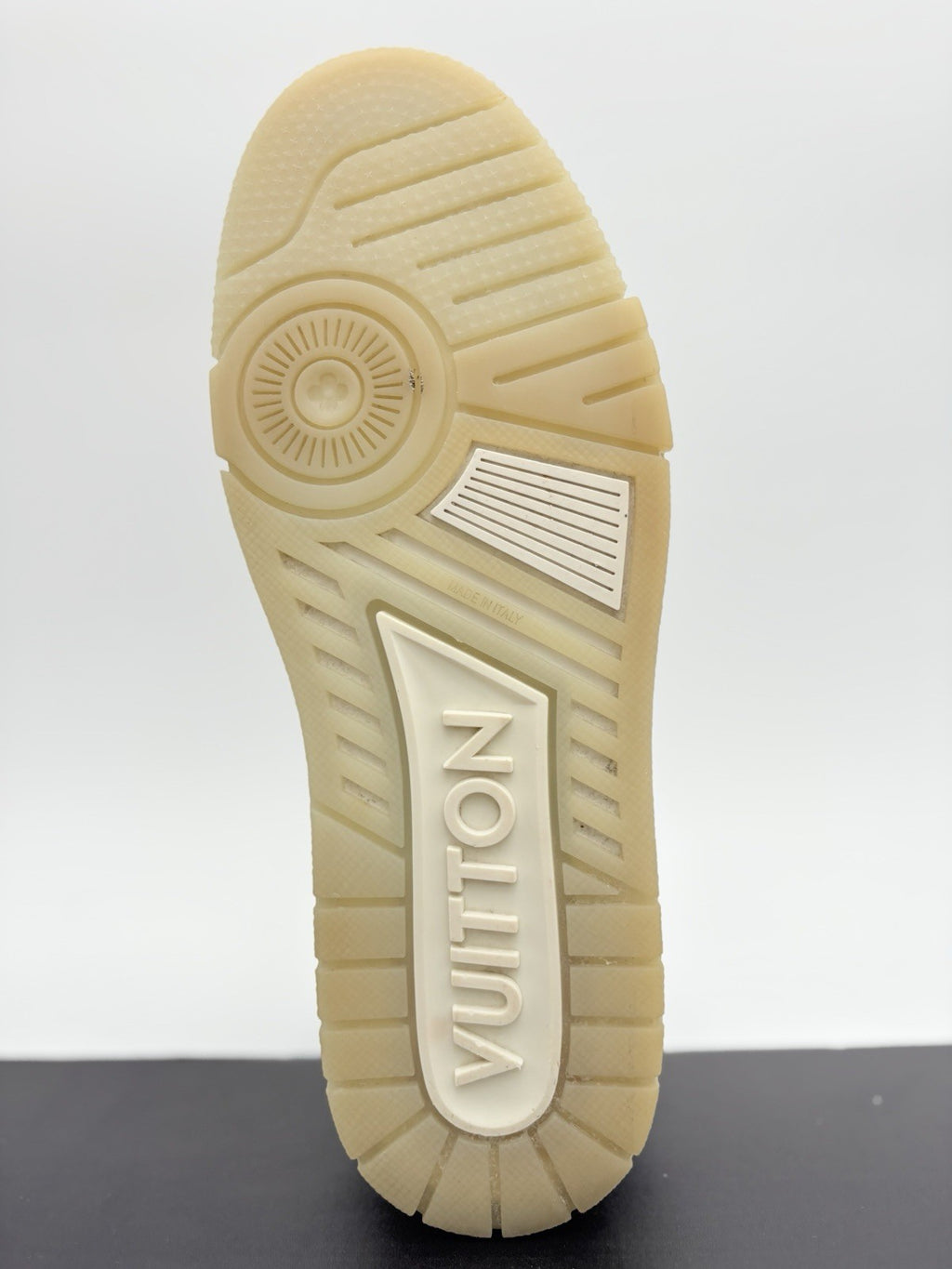 Size 7.5 LV (8.5-9 US) - Louis Vuitton Trainer ' Black Monogram ' | GREAT COND!