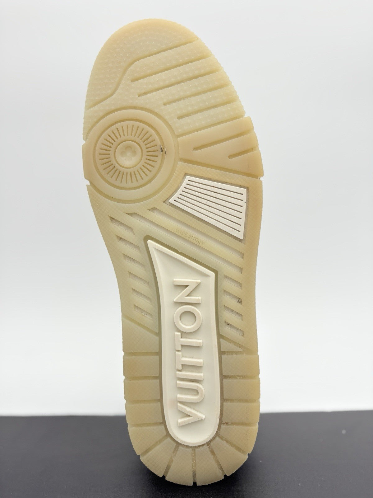 Size 7.5 LV (8.5-9 US) - Louis Vuitton Trainer ' Black Monogram ' | GREAT COND!