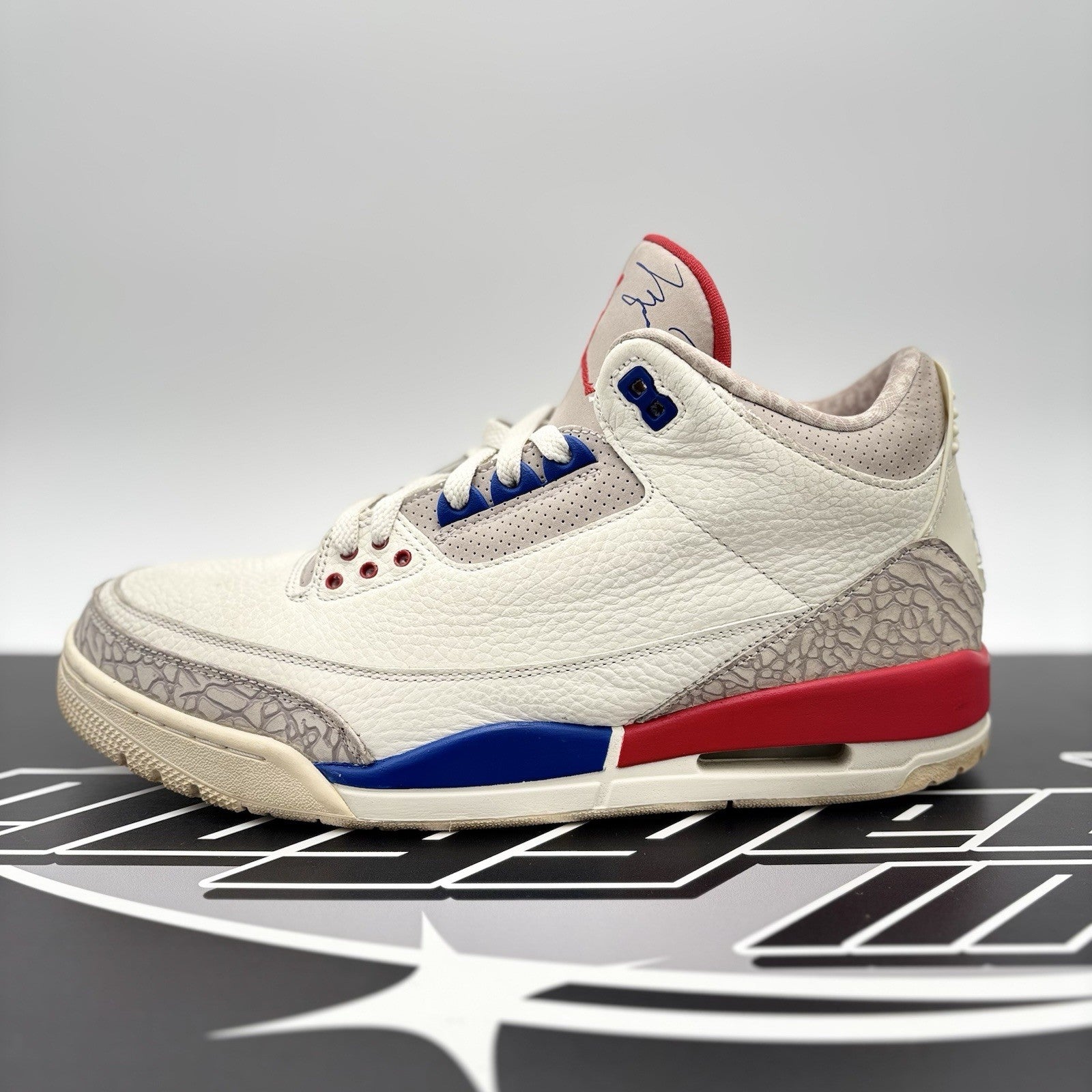 Size 11.5 - Air Jordan 3 Retro ' International Flight ' | GOOD CONDITION!