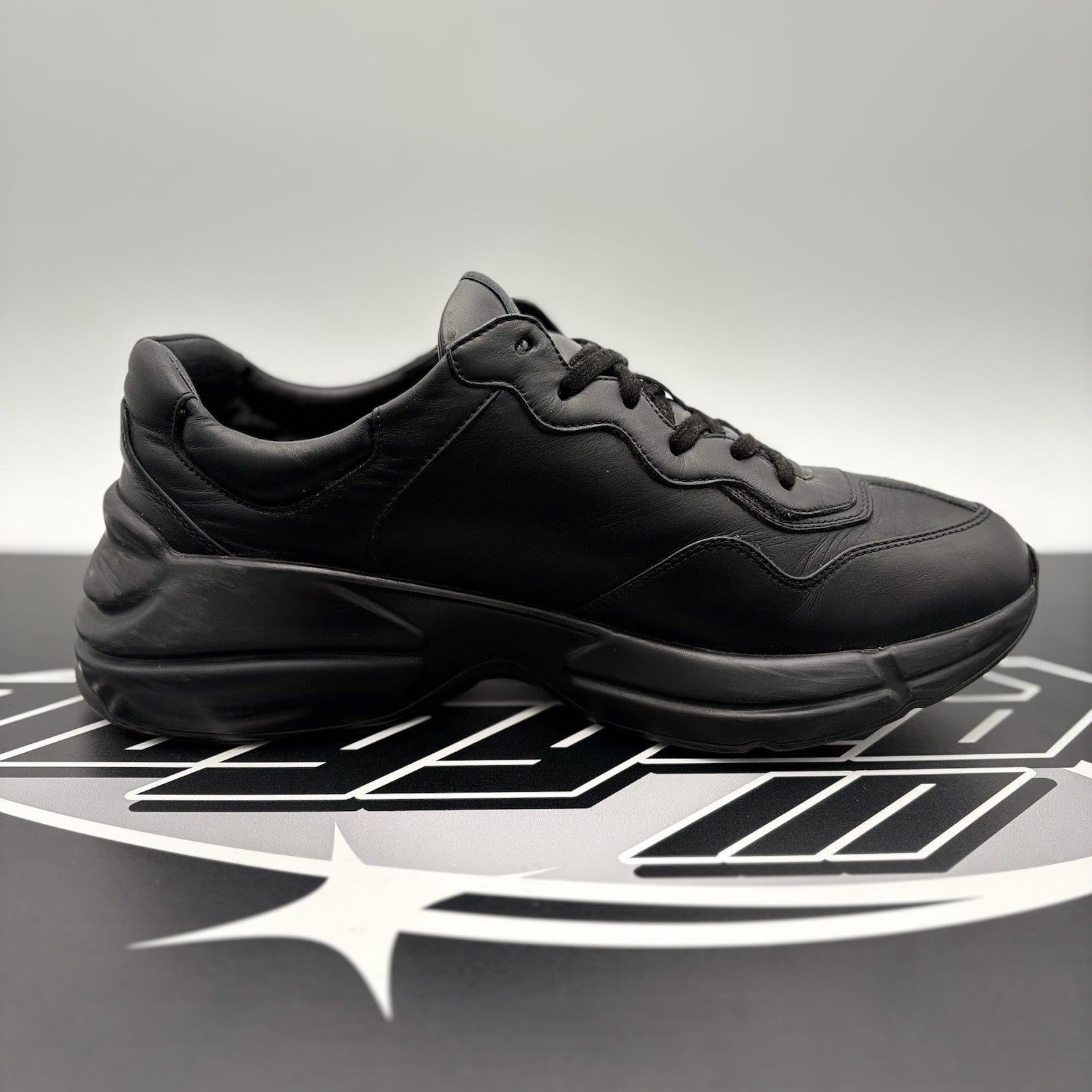 Size 9 G (9.5 US) - Gucci Rhyton Black Leather ' Interlocking G ' | GOOD COND!