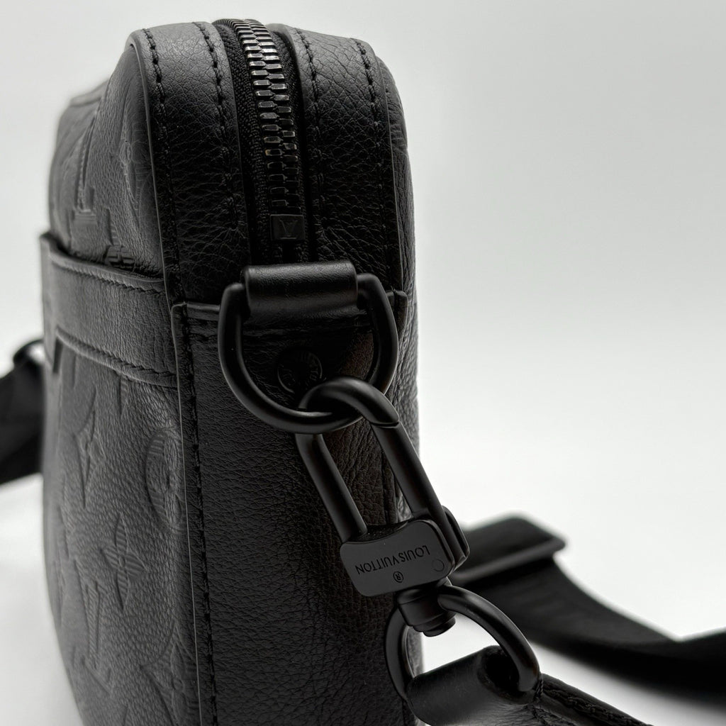 Louis Vuitton Messenger Bag Monogram Shadow ' Black ' | ONLY WORN 1-3x