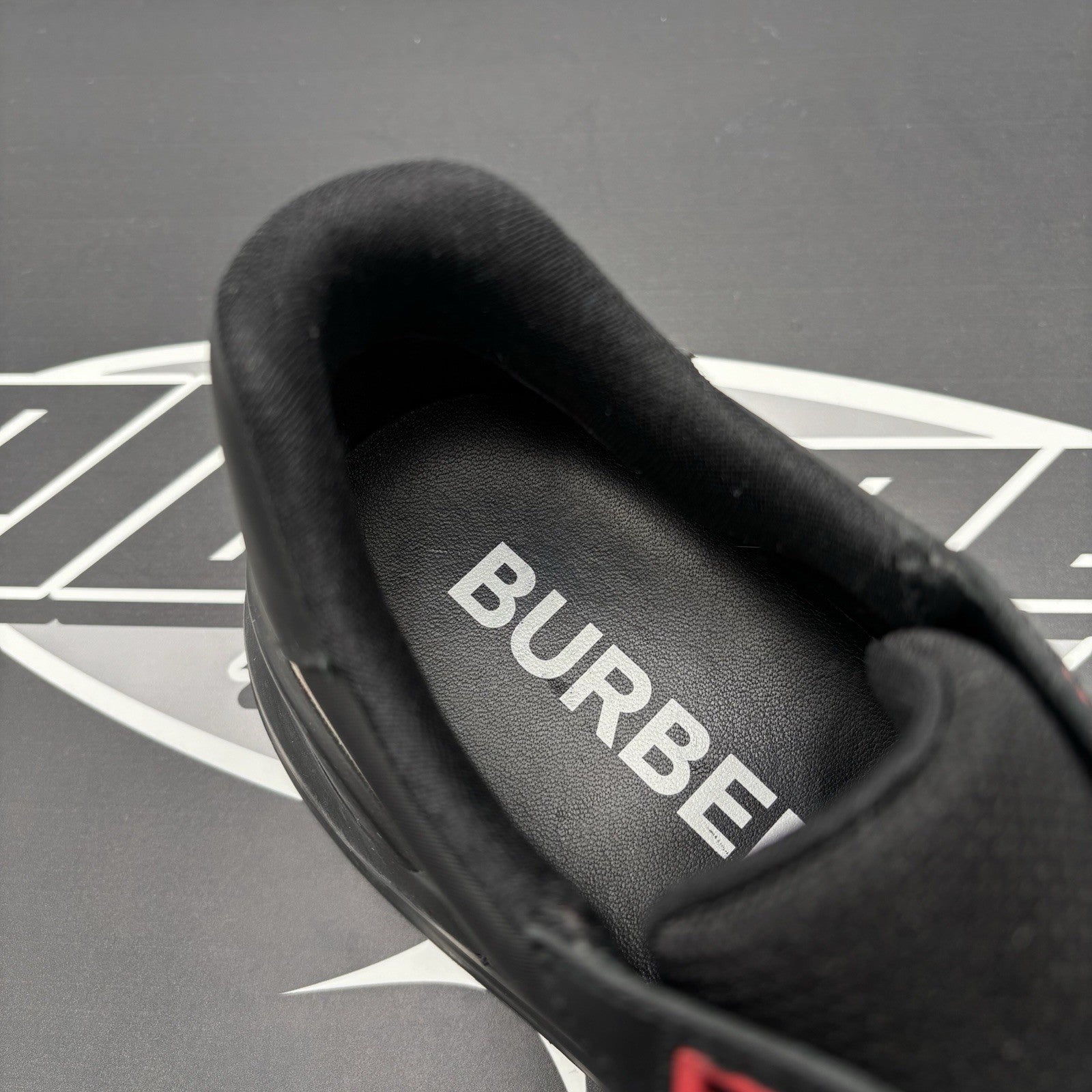 Size 46 (13 US) Burberry Check Suede Leather Vintage ' Black ' | GOOD CONDITION!