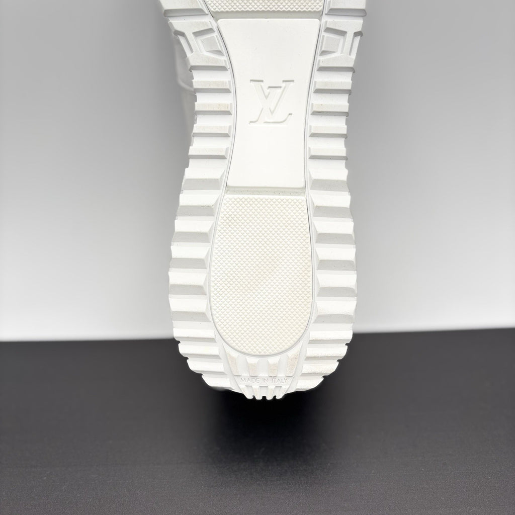 Size 8.5 LV (9.5-10 US) Louis Vuitton Run Away  ' Grey Tri-Color ' | EXCELLENT!