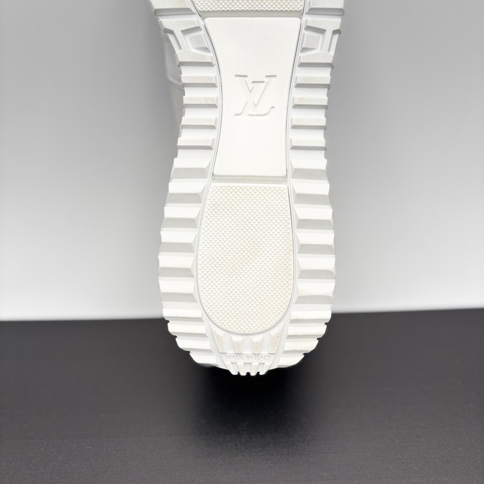 Size 8.5 LV (9.5-10 US) Louis Vuitton Run Away  ' Grey Tri-Color ' | EXCELLENT!