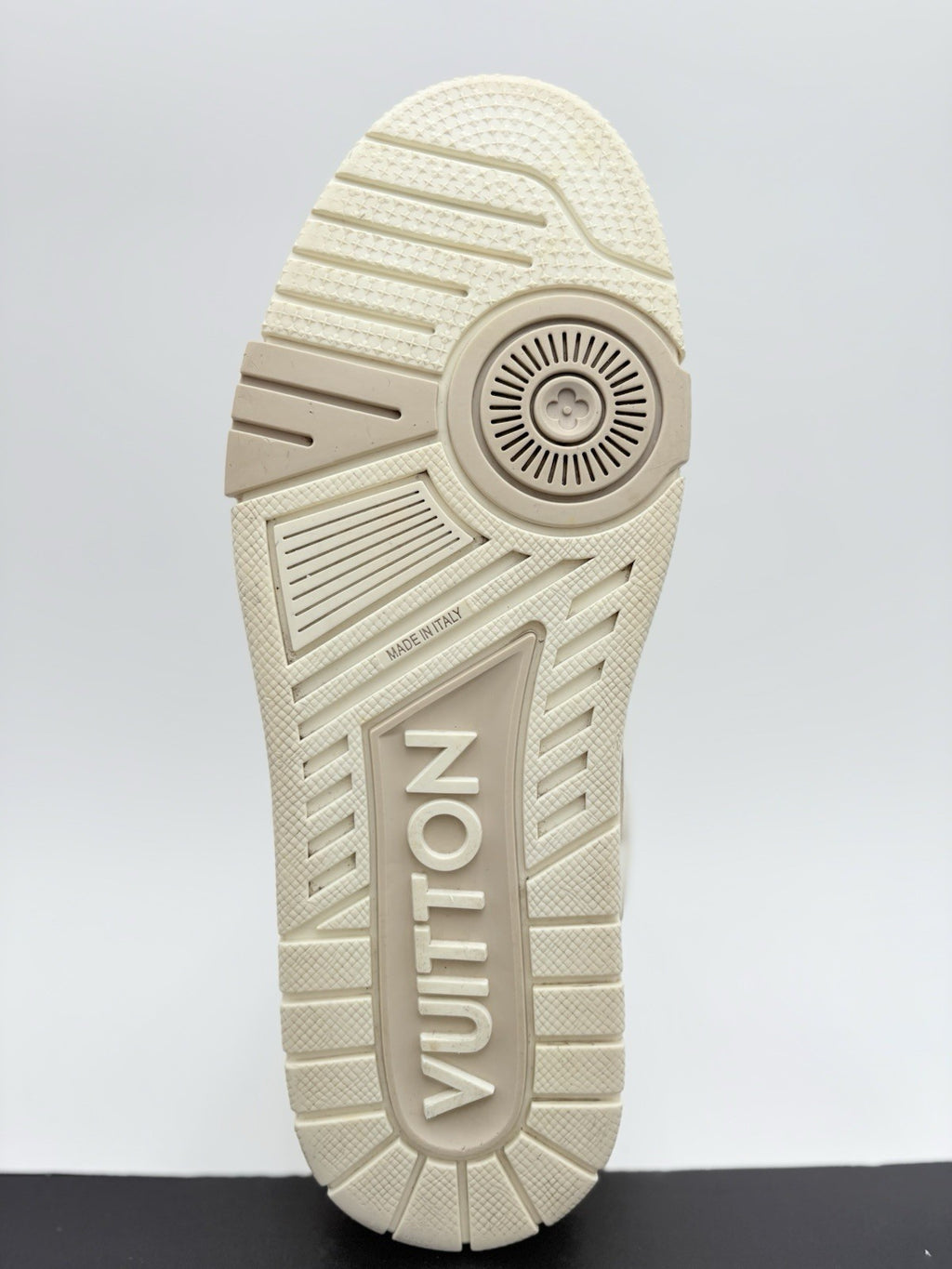 Size 5 LV (6-6.5 US) - Louis Vuitton Skate ' Beige White ' | SUPER CLEAN!