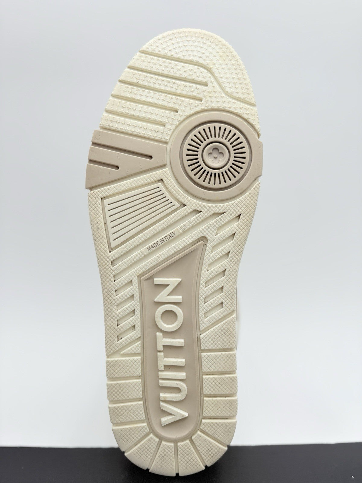 Size 5 LV (6-6.5 US) - Louis Vuitton Skate ' Beige White ' | SUPER CLEAN!