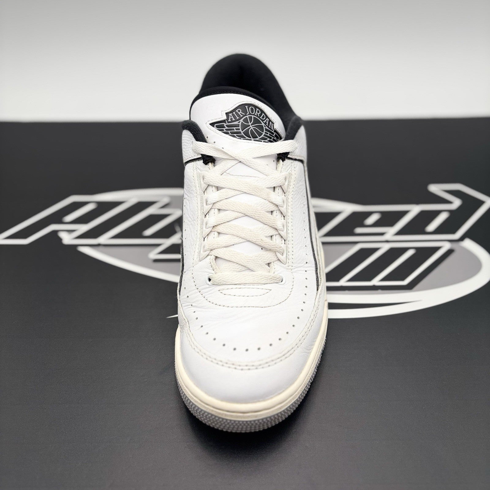 Size 11 - Air Jordan 2 Low ' White Black ' | GOOD CONDITION!