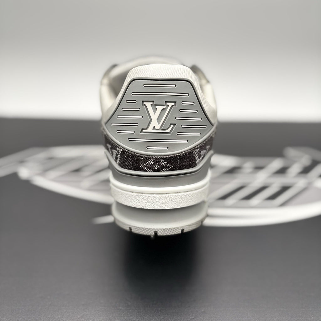 Size 7 LV (8 - 8.5 US) Louis Vuitton Trainer ' Grey Denim ' |  GREAT CONDITION!