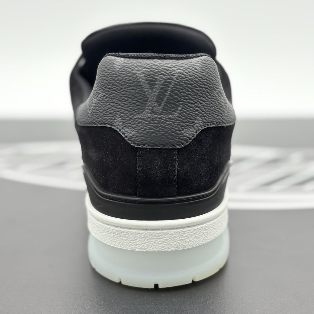 Size 9 LV (10-10.5 US) - Louis Vuitton Trainer ' Black ' | SUPER CLEAN!