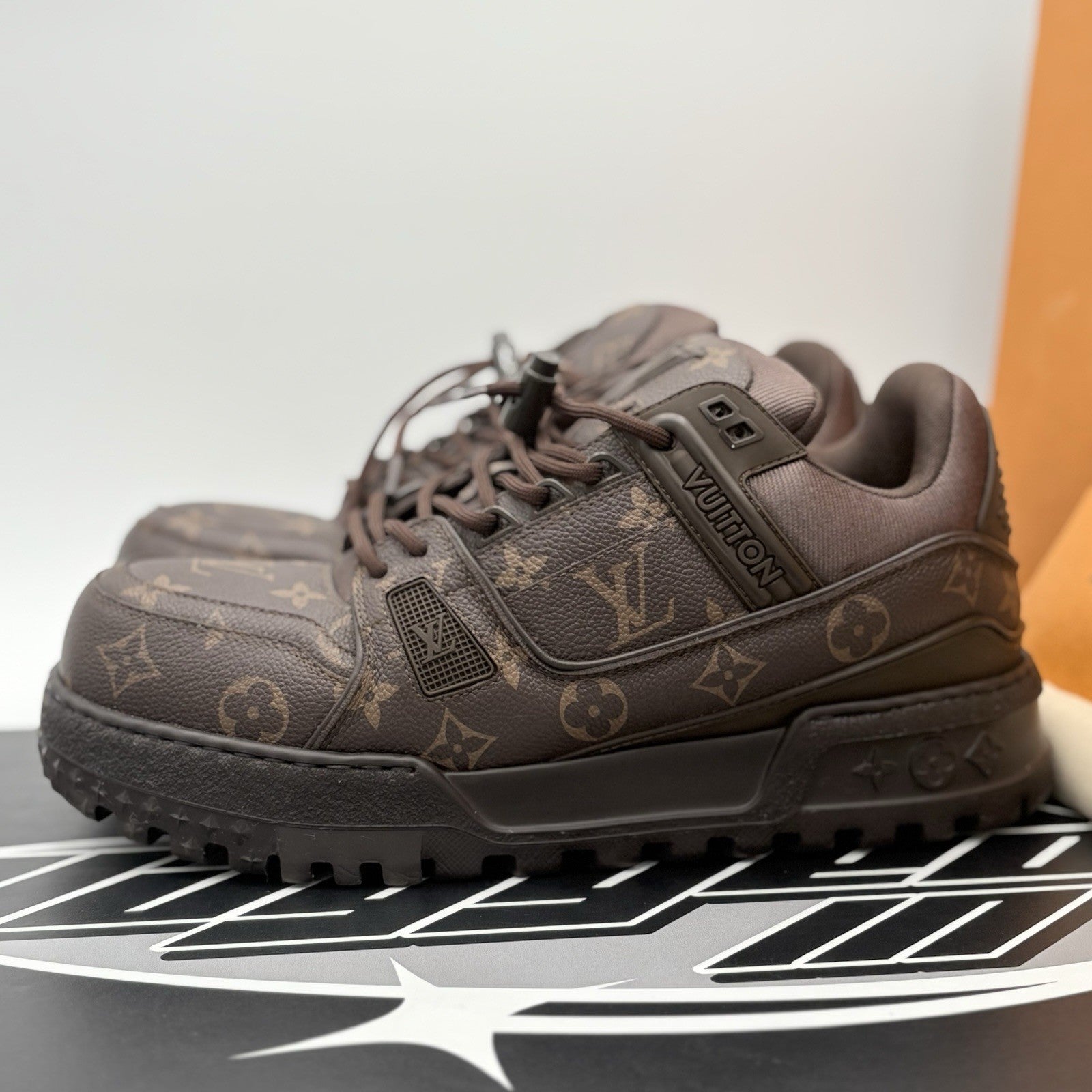 Size 8 LV (9-9.5 US) Louis Vuitton Monogram Maxi ' Ebene ' | ONLY WORN 1-3x