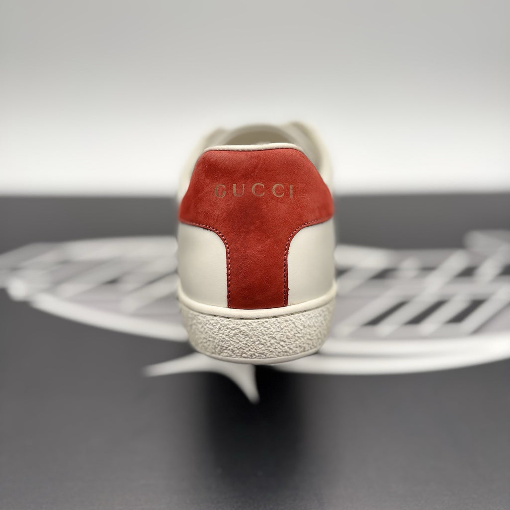 Size 38.5 (7 W US) - Gucci Ace Web 'Interlocking G - White Red Green ‘ | GOOD!