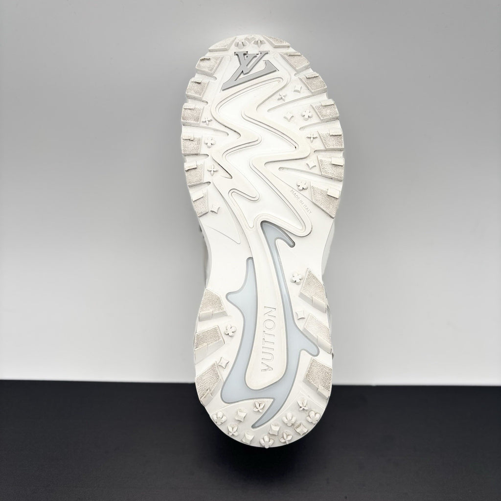Size 7 LV (8-8.5 US) Louis Vuitton LV Runner Tactic ' White ' | GREAT!